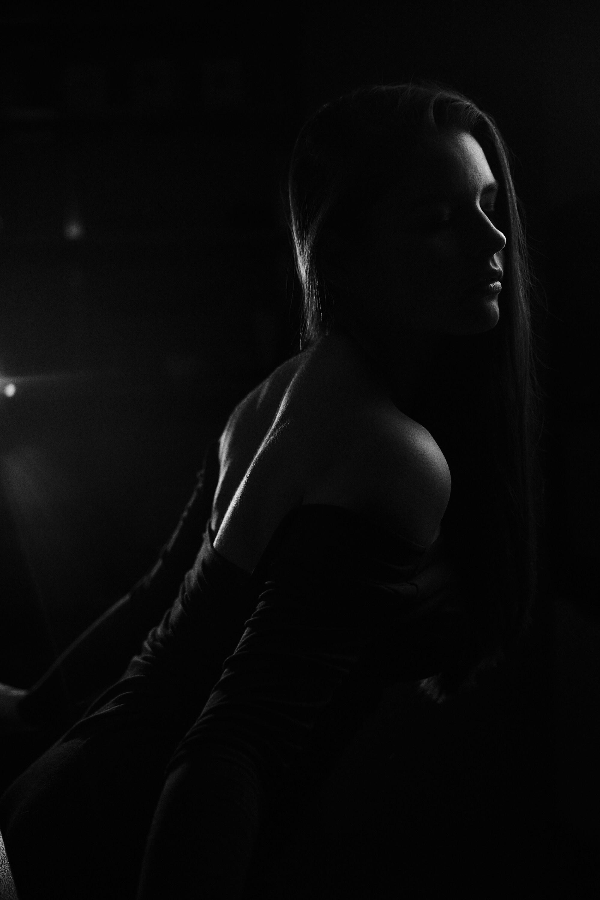 Portrait women’s photo session at the Photo Studio. Professional photographer in Sochi Victoria Joy. Teaching Photography