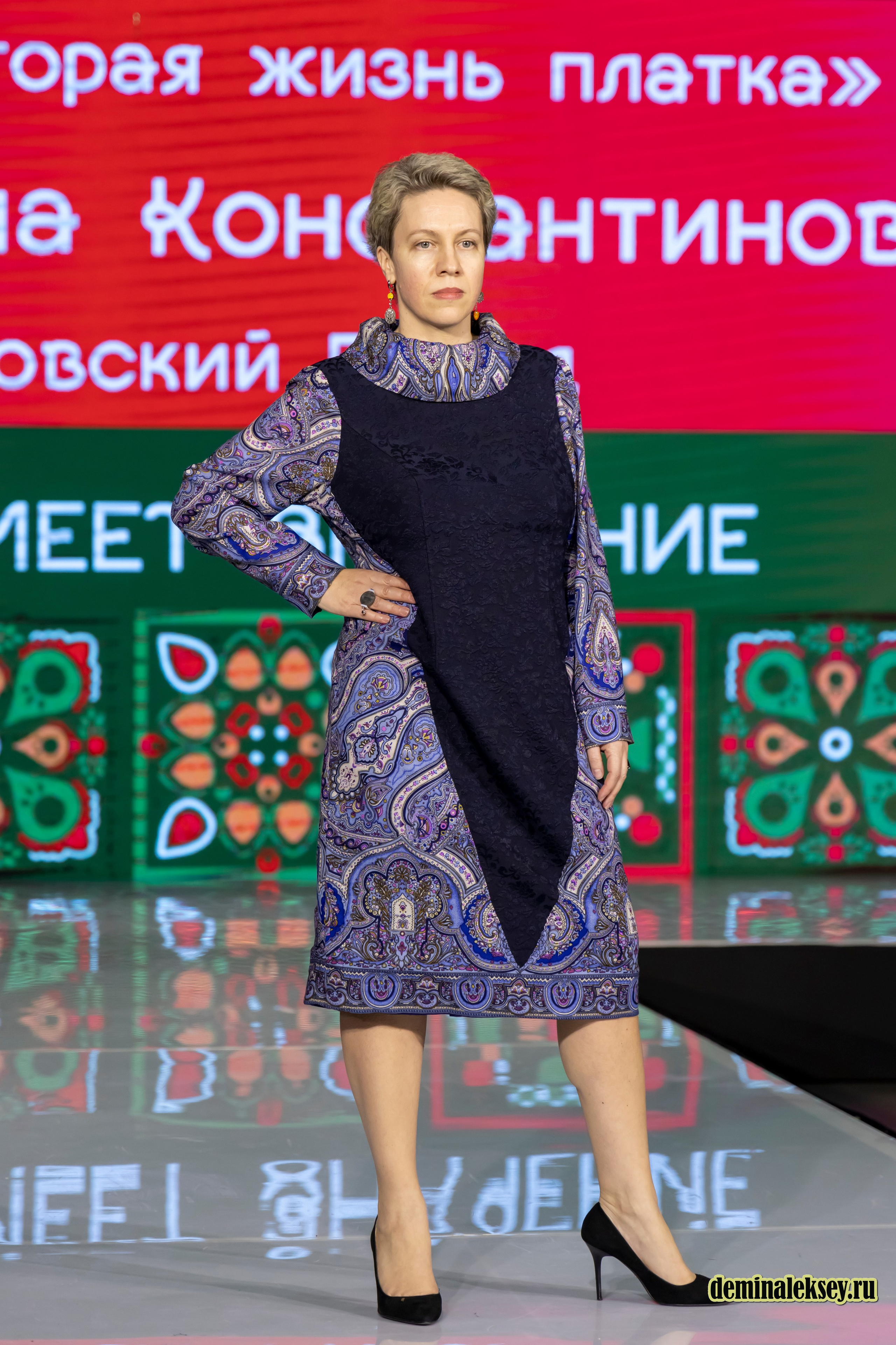 Показ бренда Павловский Посад на выставке Уникальная Россия 2025. Репортажный, семейный и студийный фотограф в Москве Демин Алексей