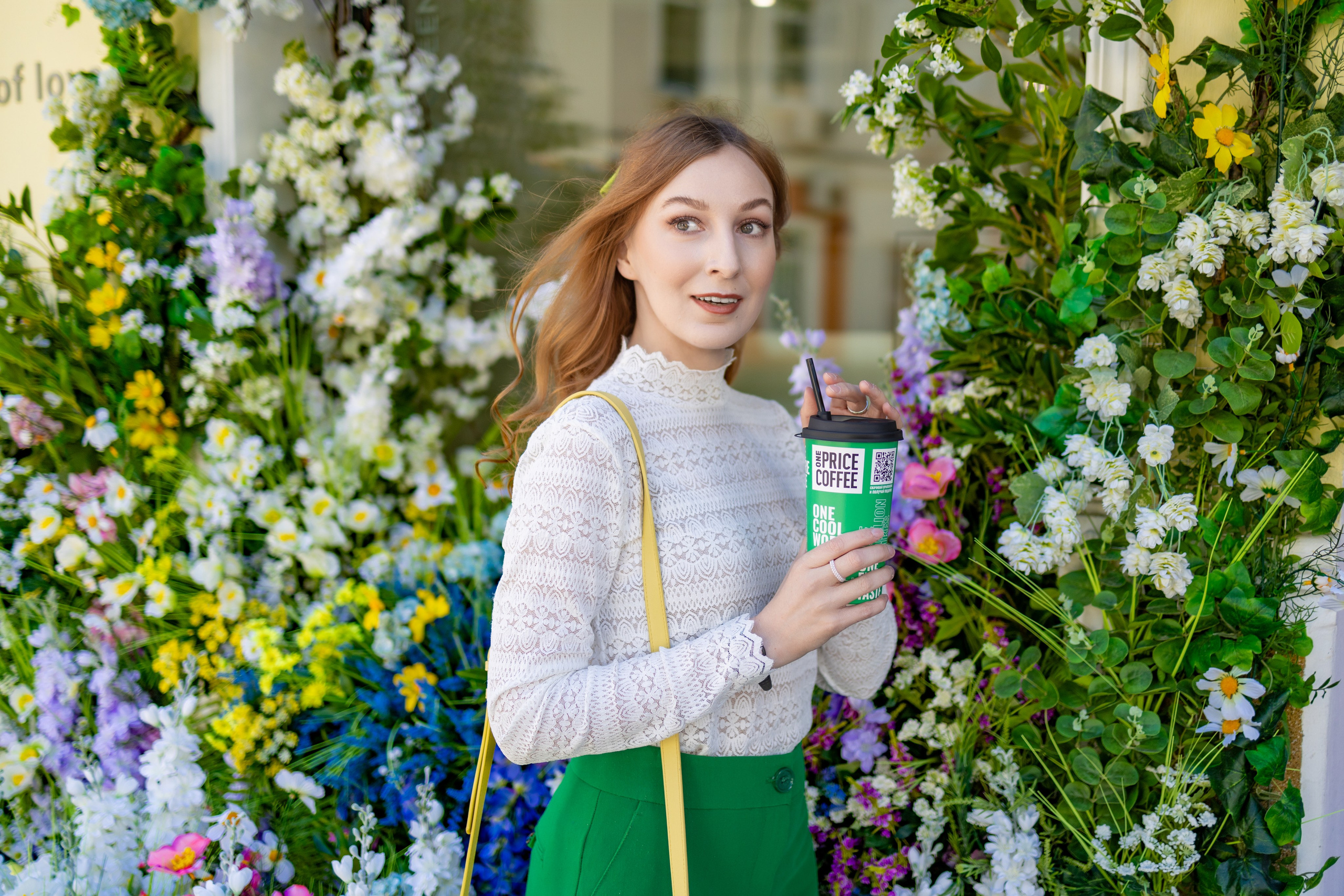 Весенняя прогулка с Еленой по Патриаршим. Репортажный, семейный и студийный фотограф в Москве Демин Алексей