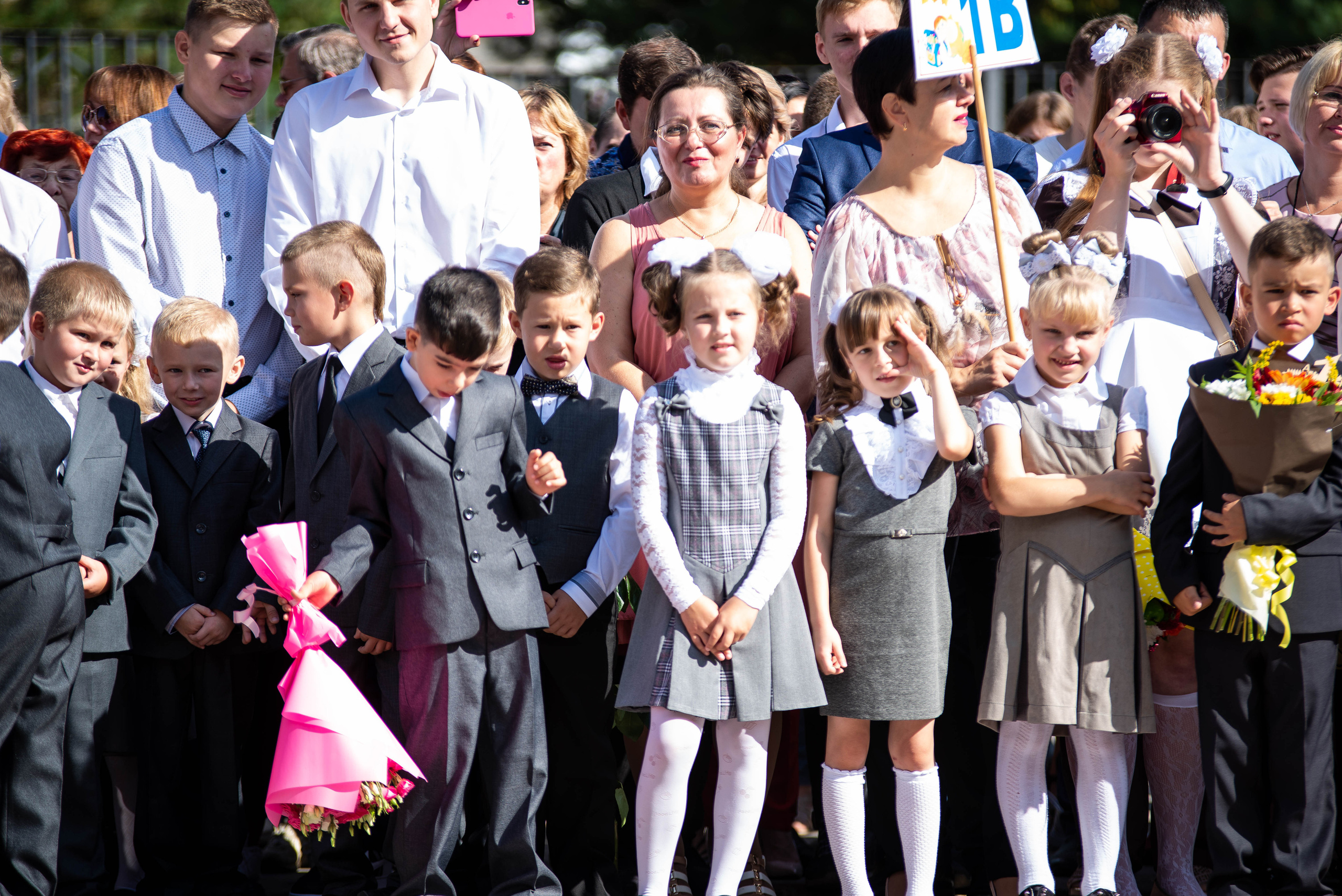 Репортаж 1 сентября. Выпускные альбомы в Подольске Москве и МО