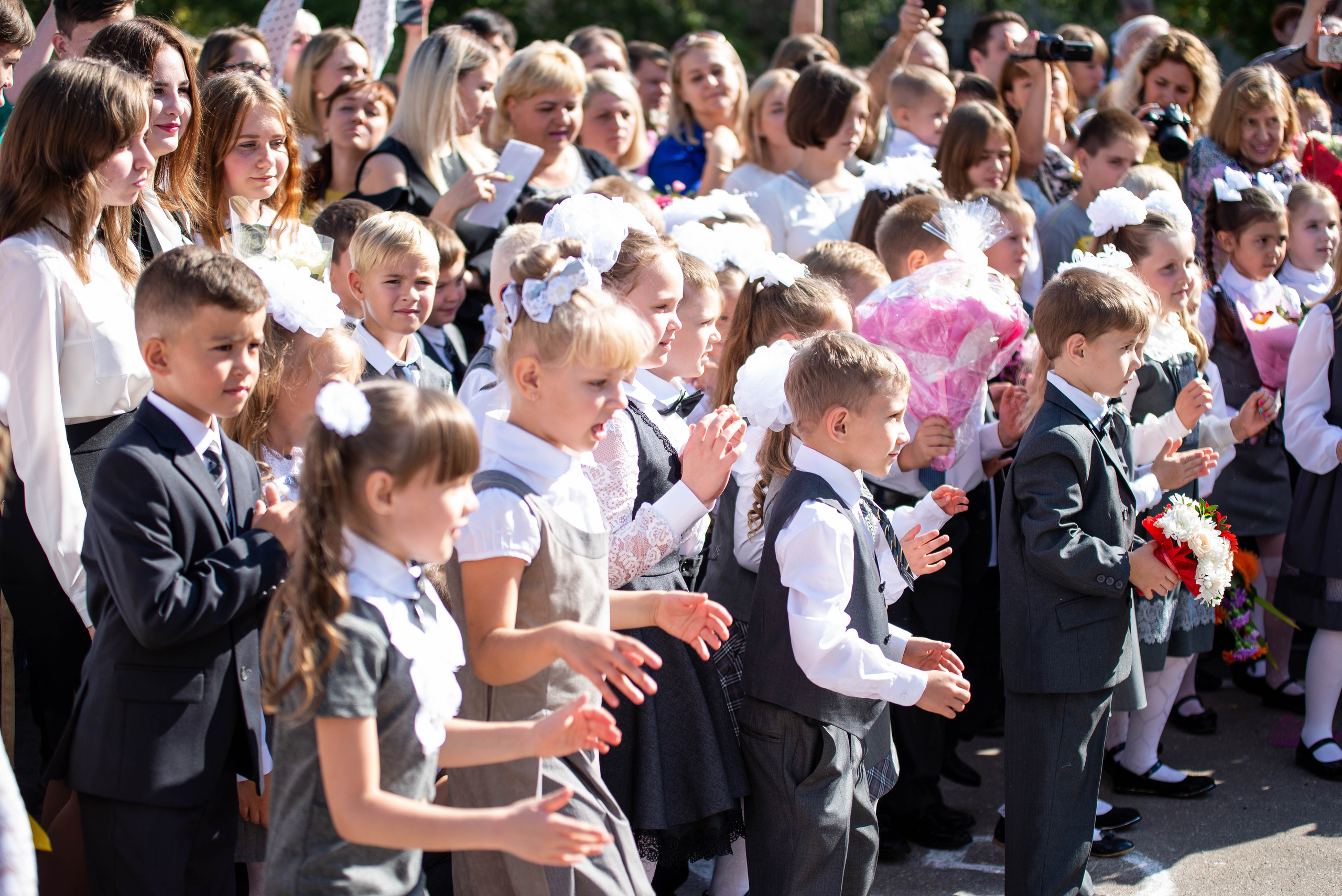 Репортаж 1 сентября. Выпускные альбомы в Подольске Москве и МО