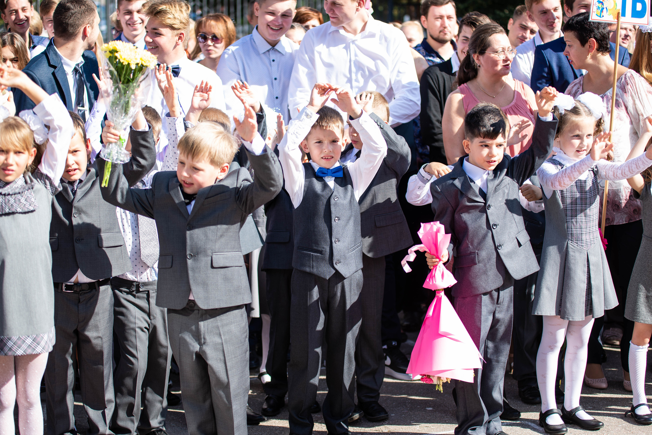 Репортаж 1 сентября. Выпускные альбомы в Подольске Москве и МО