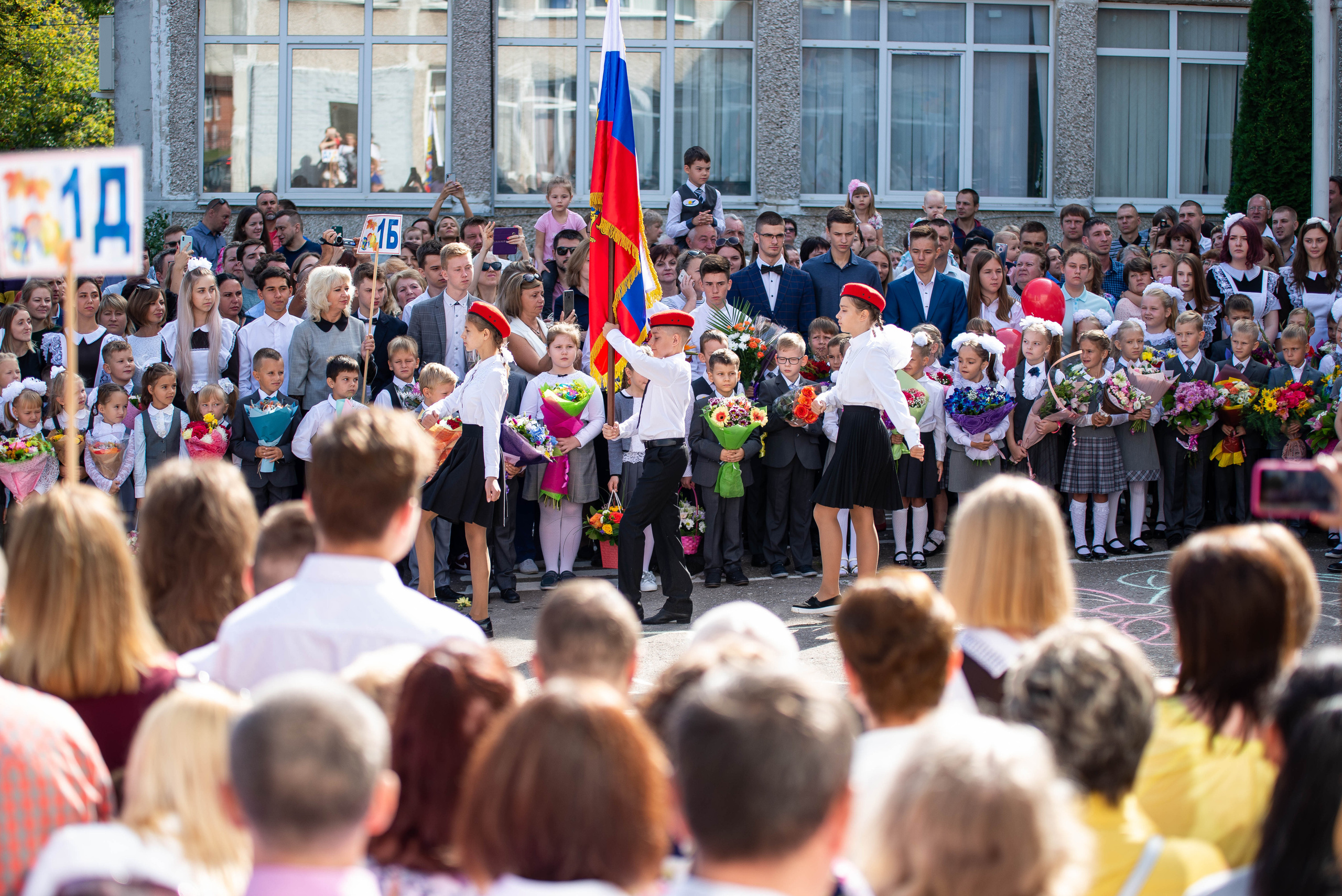 Репортаж 1 сентября. Выпускные альбомы в Подольске Москве и МО