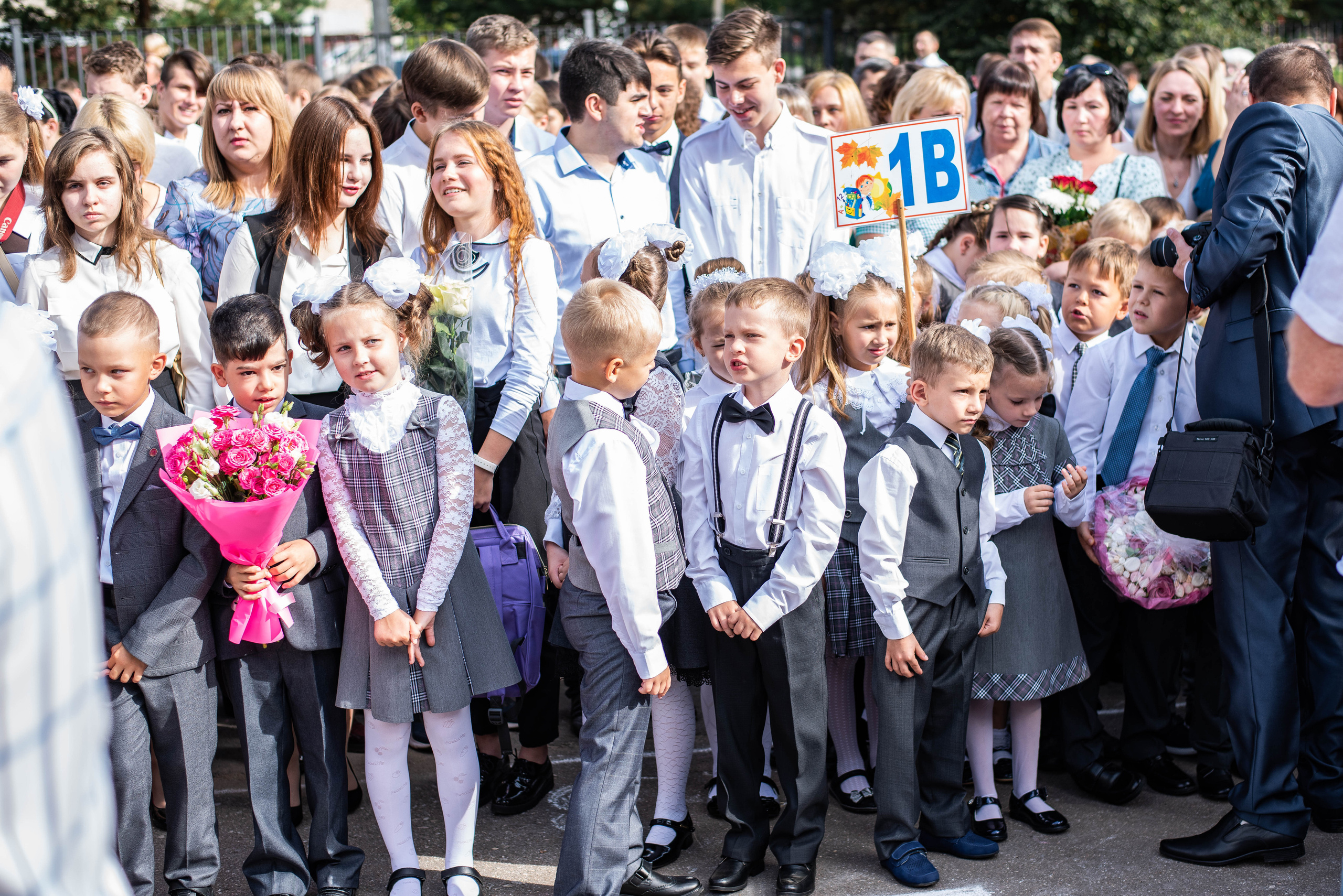 Репортаж 1 сентября. Выпускные альбомы в Подольске Москве и МО