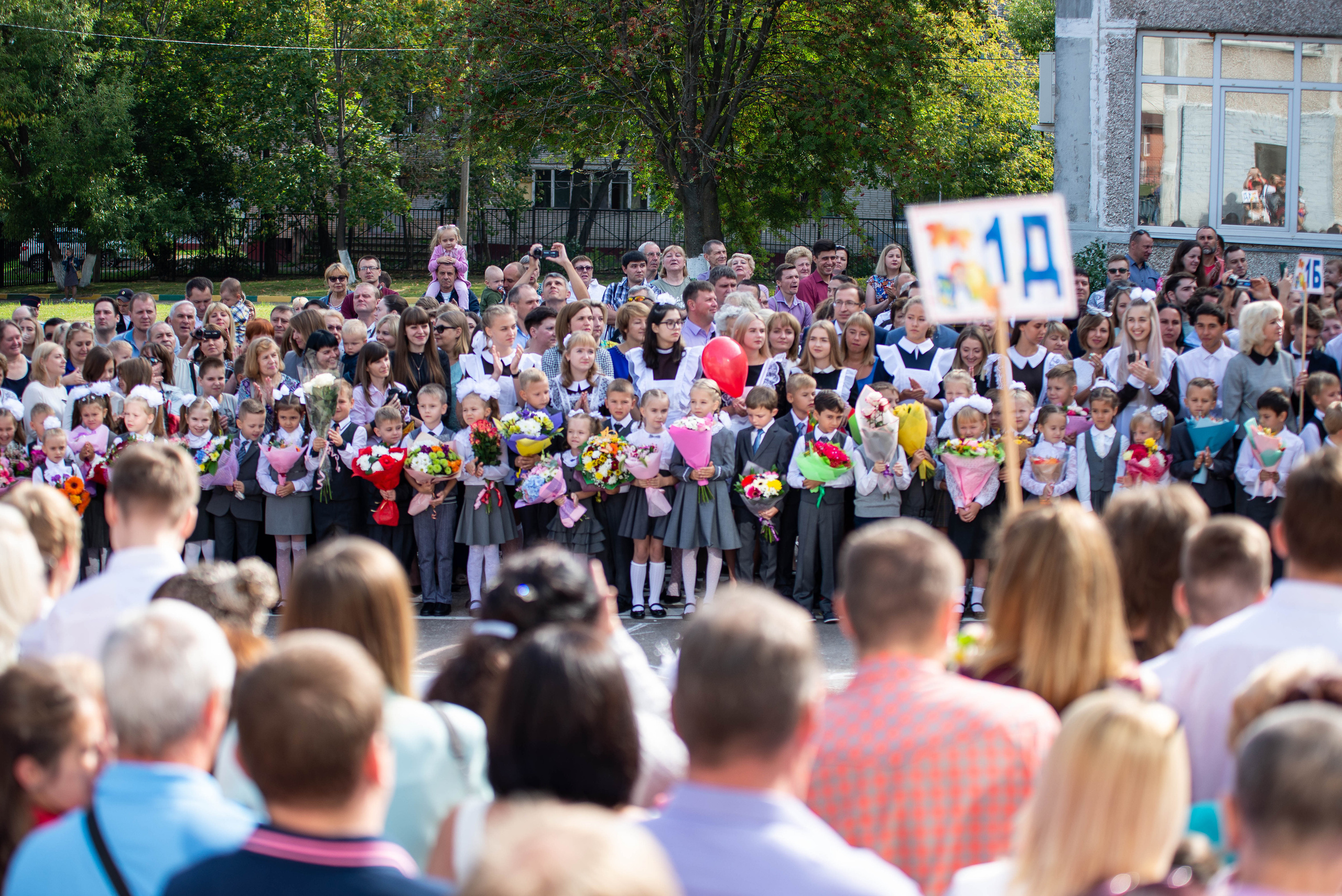 Репортаж 1 сентября. Выпускные альбомы в Подольске Москве и МО