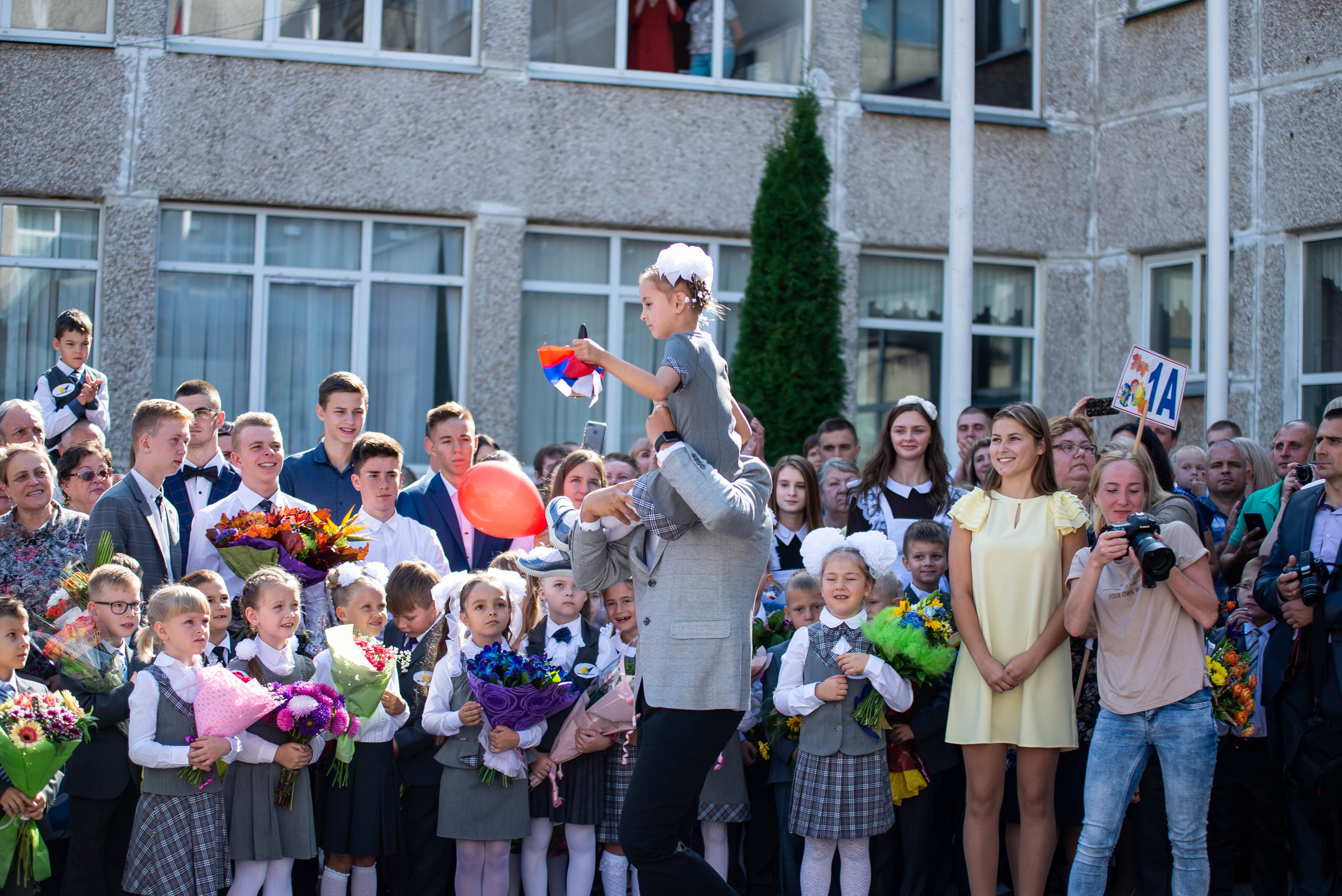 Репортаж 1 сентября. Выпускные альбомы в Подольске Москве и МО