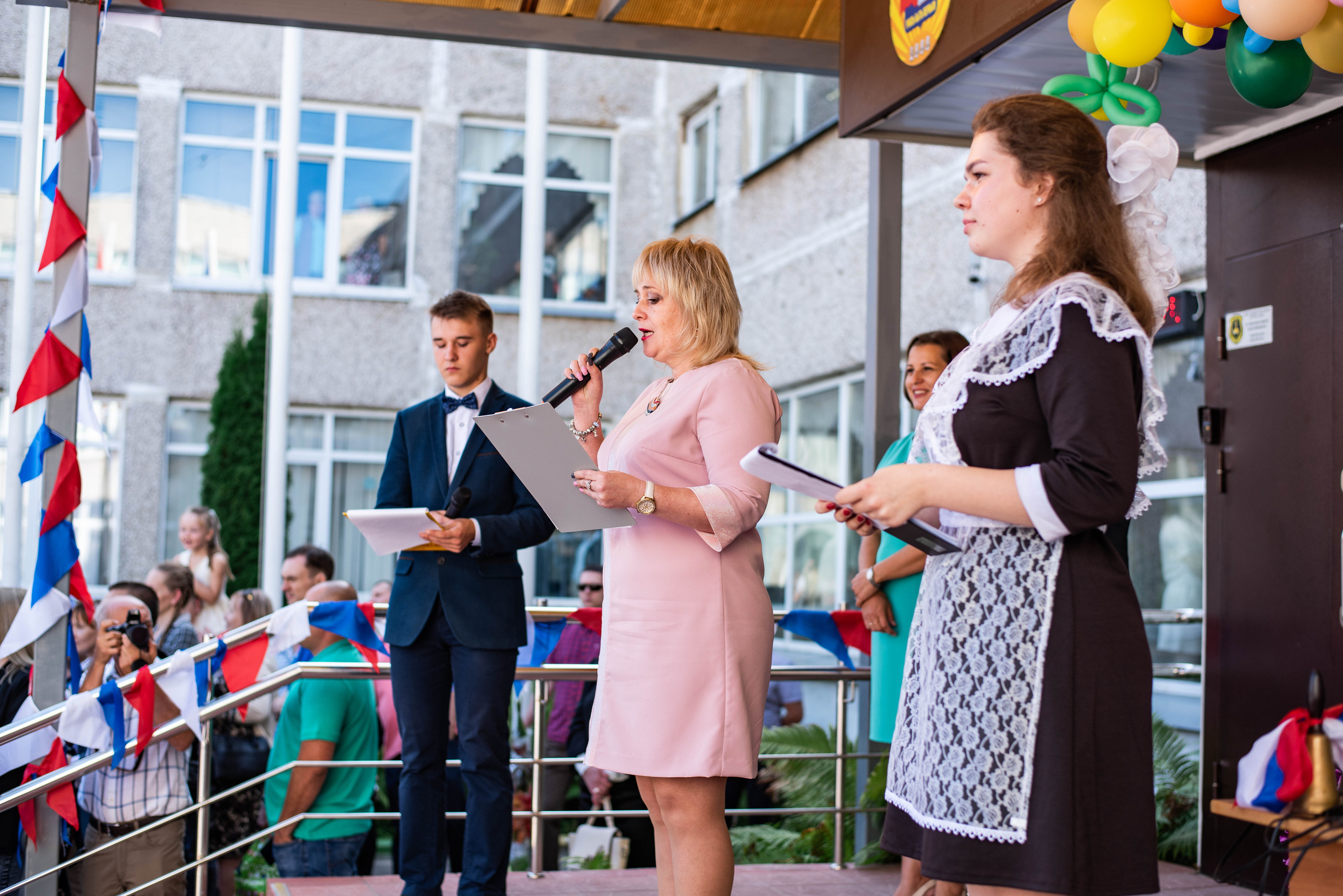 Репортаж 1 сентября. Выпускные альбомы в Подольске Москве и МО