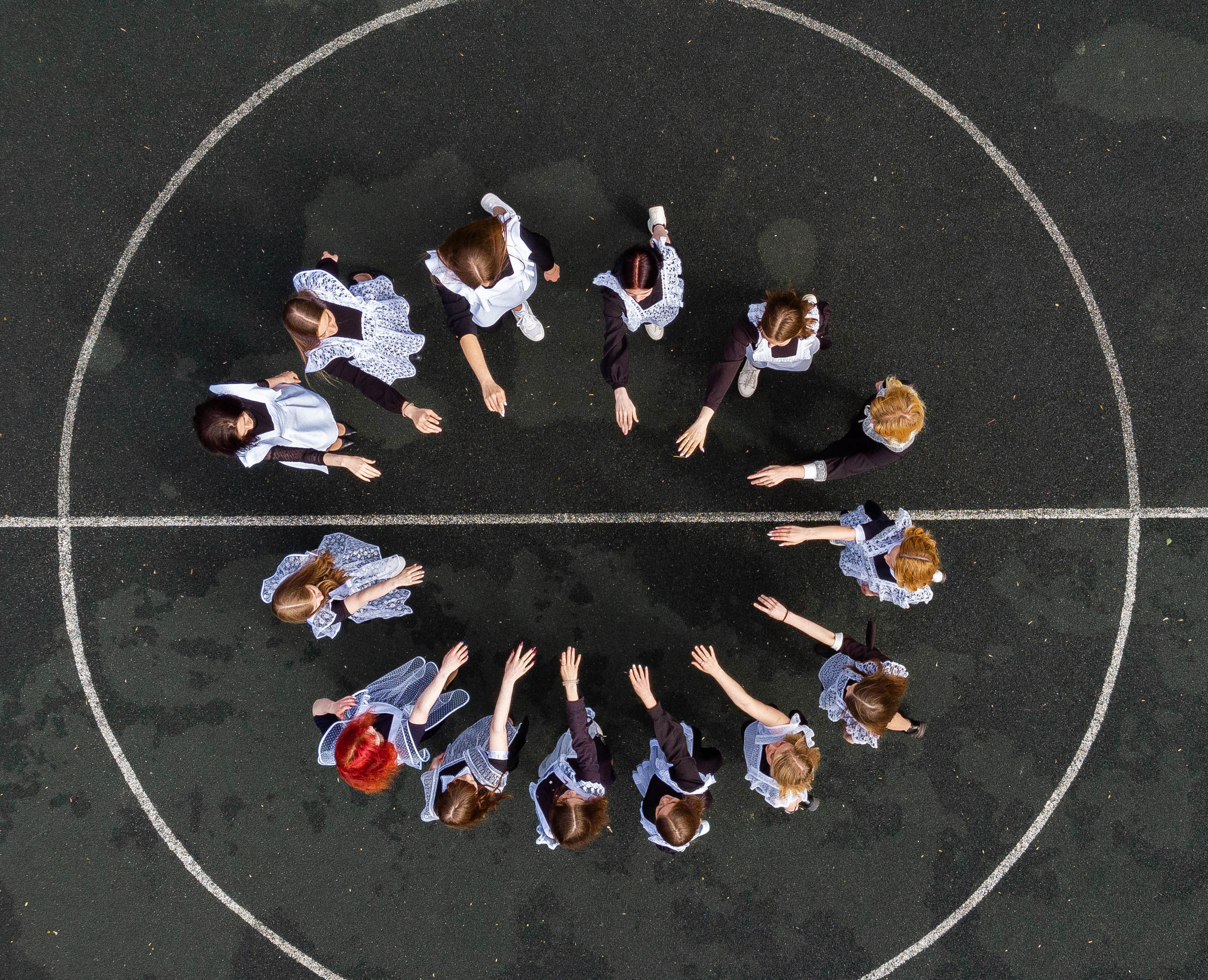 Лицей Климовска 11 класс. Выпускные альбомы в Подольске Москве и МО