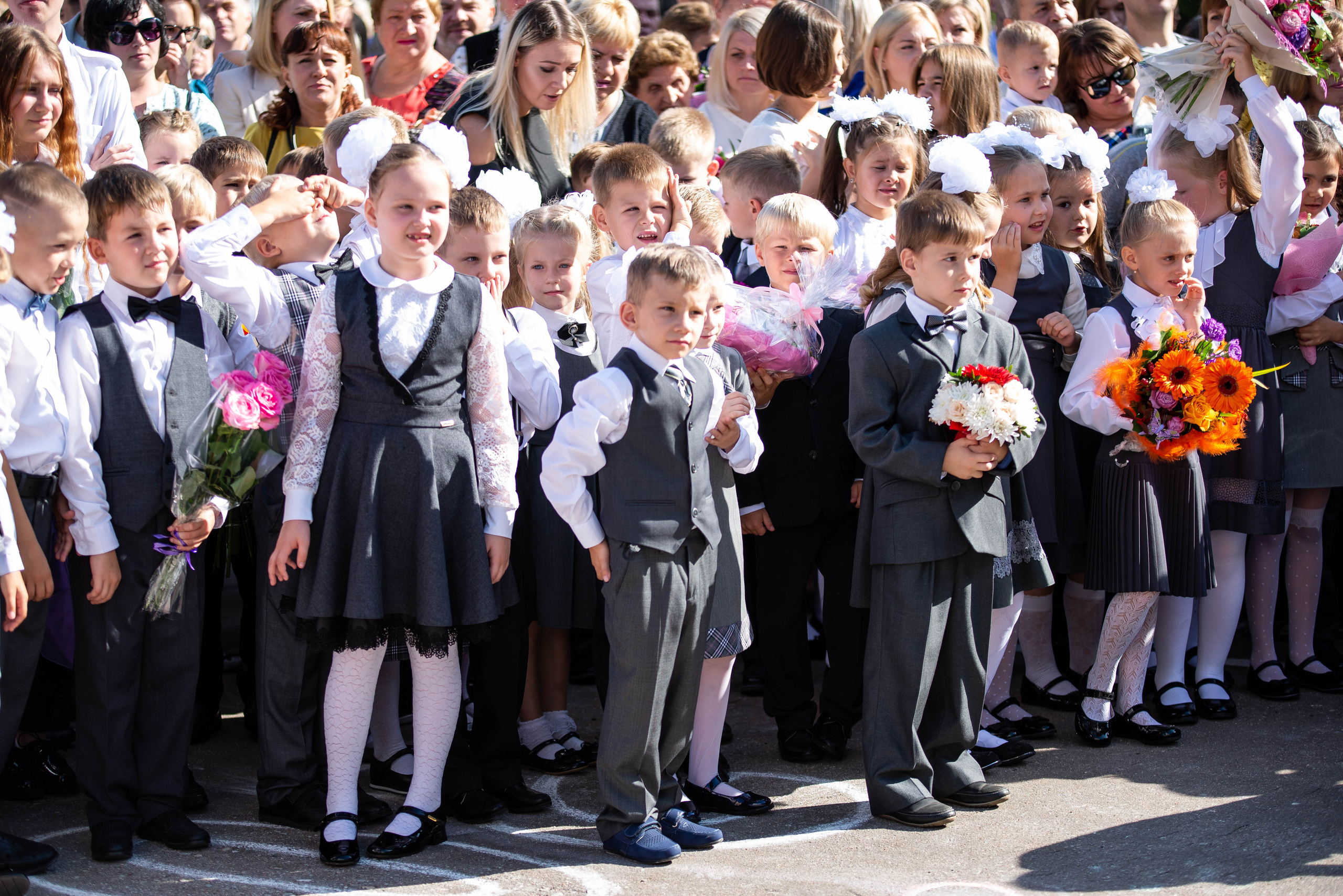 Репортаж 1 сентября. Выпускные альбомы в Подольске Москве и МО