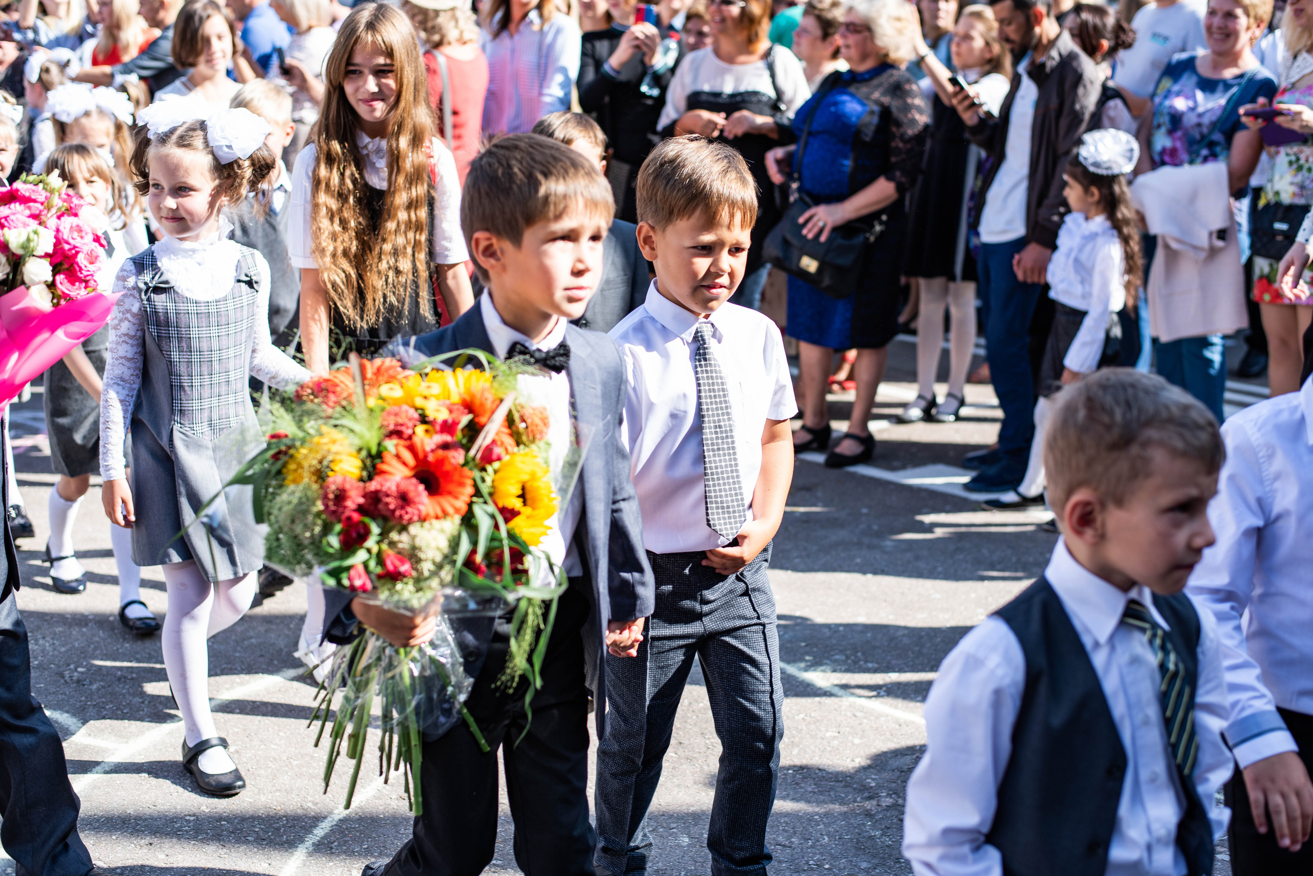 Репортаж 1 сентября. Выпускные альбомы в Подольске Москве и МО