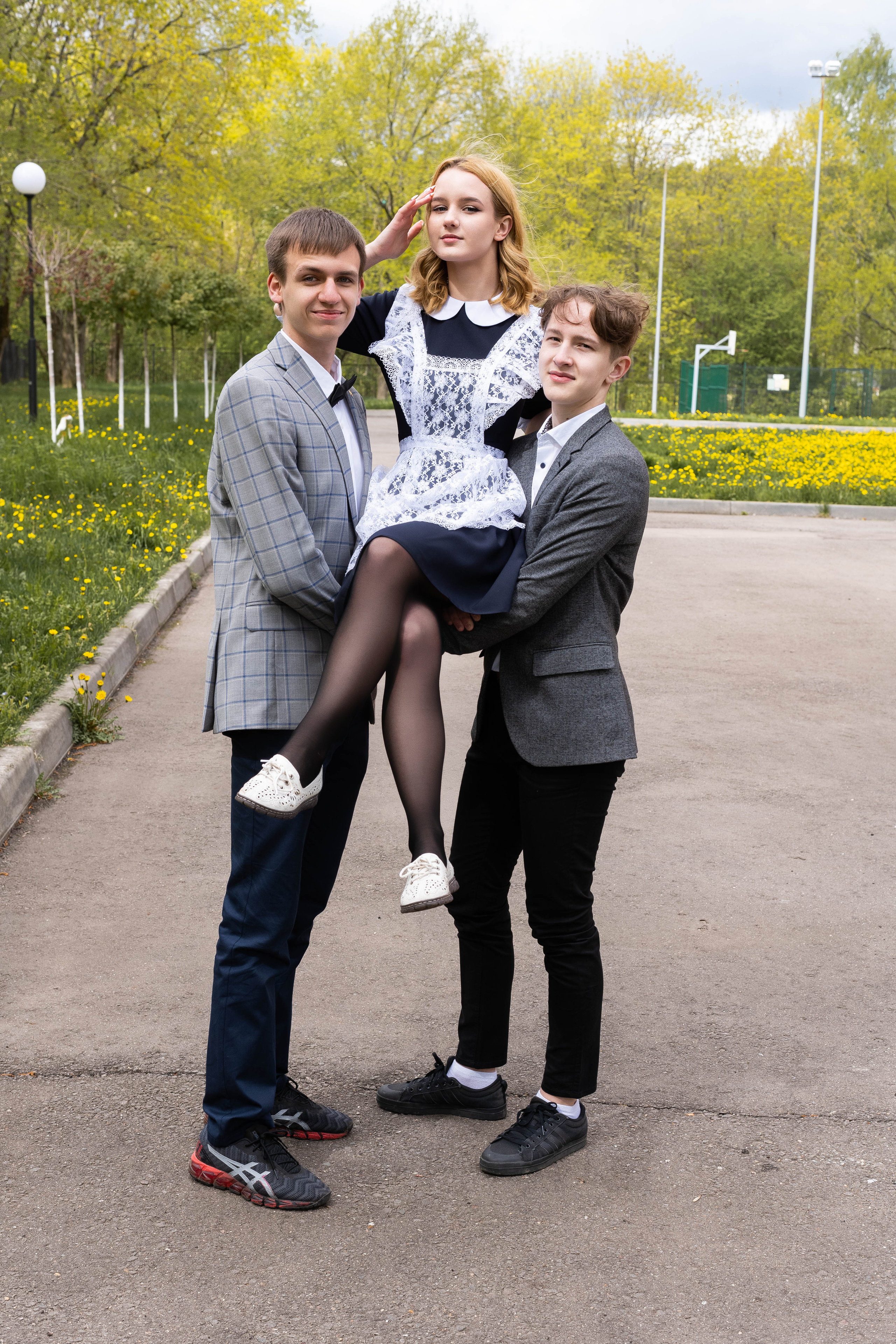 Лицей Климовска 11 класс. Выпускные альбомы в Подольске Москве и МО