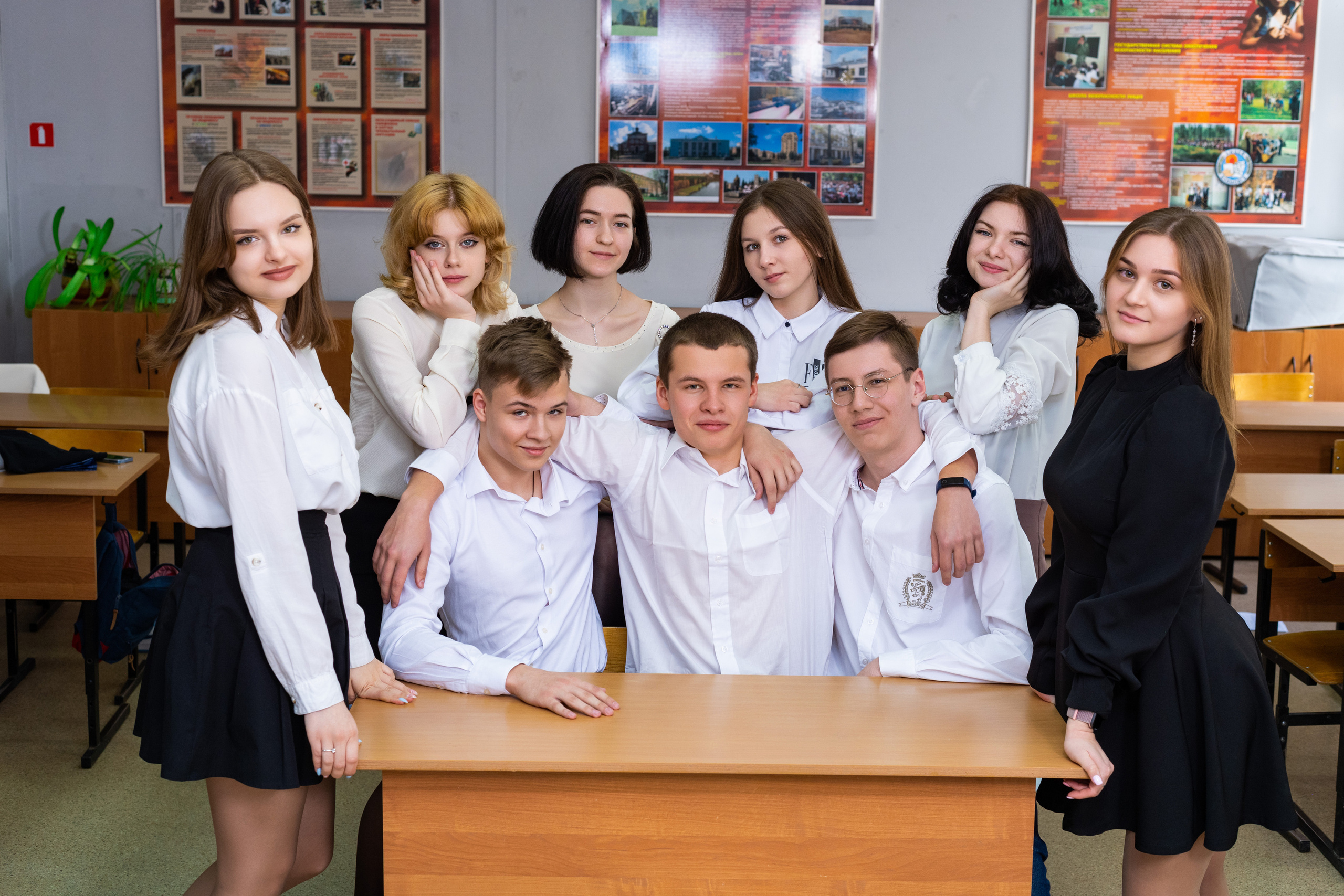 Лицей Климовска 11 класс. Выпускные альбомы в Подольске Москве и МО