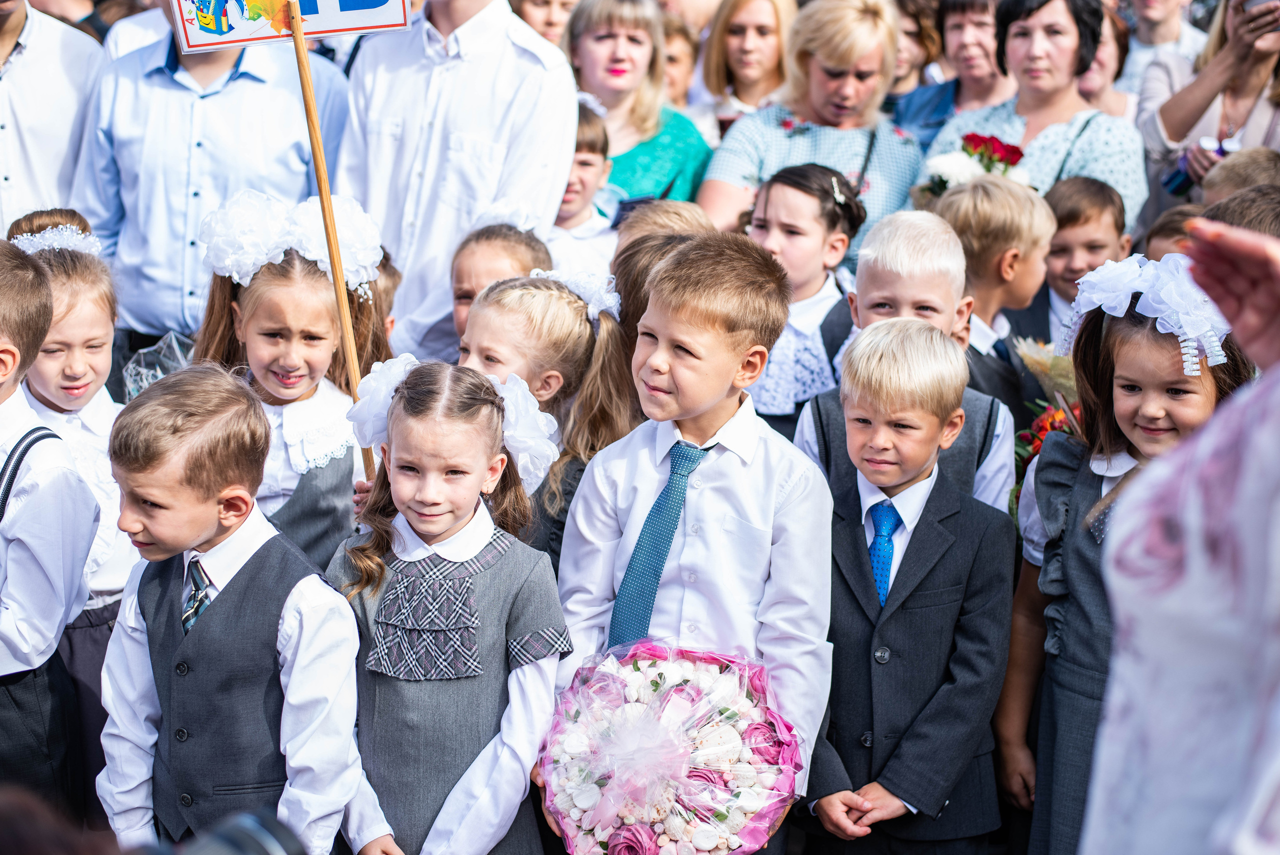 Репортаж 1 сентября. Выпускные альбомы в Подольске Москве и МО