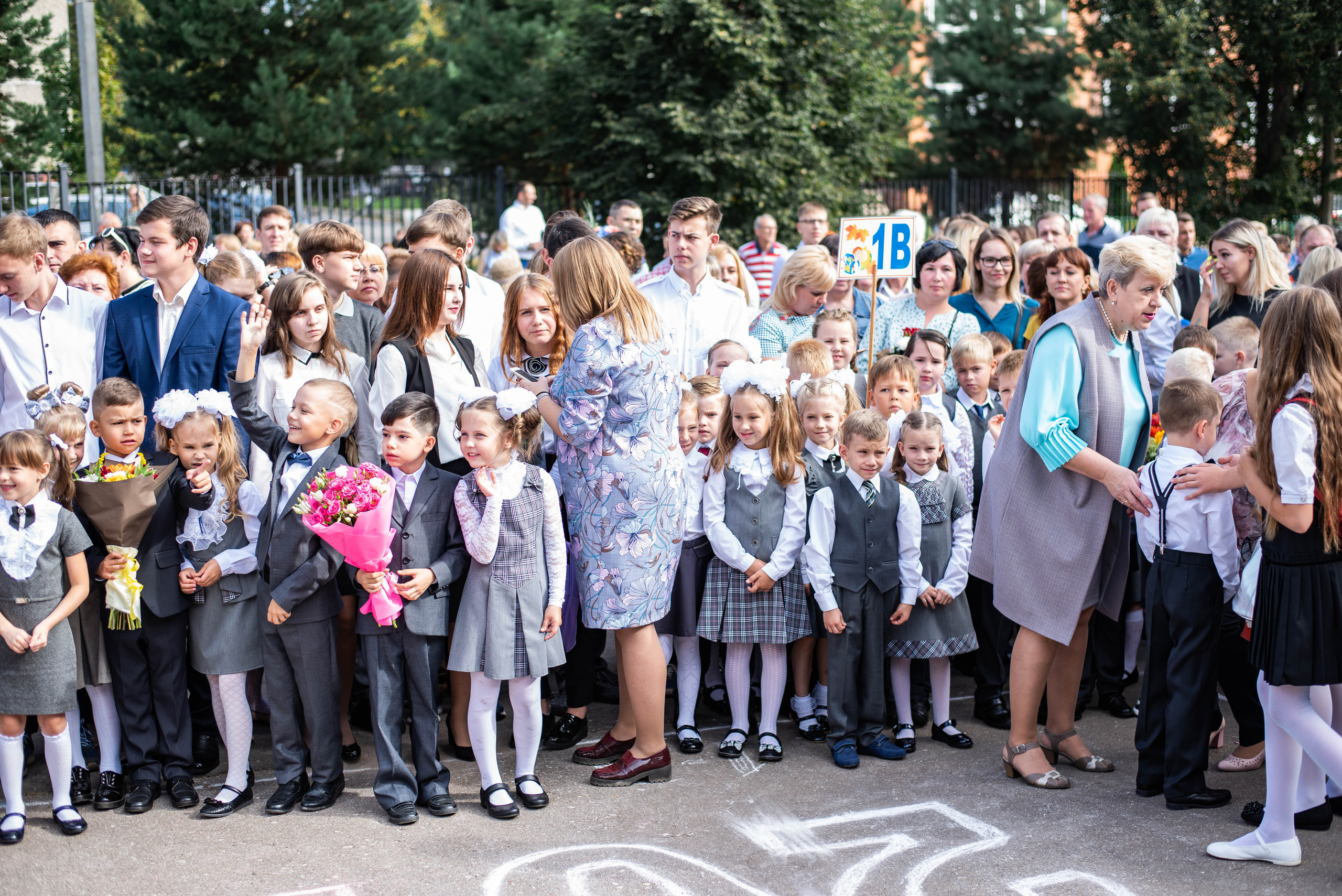 Репортаж 1 сентября. Выпускные альбомы в Подольске Москве и МО