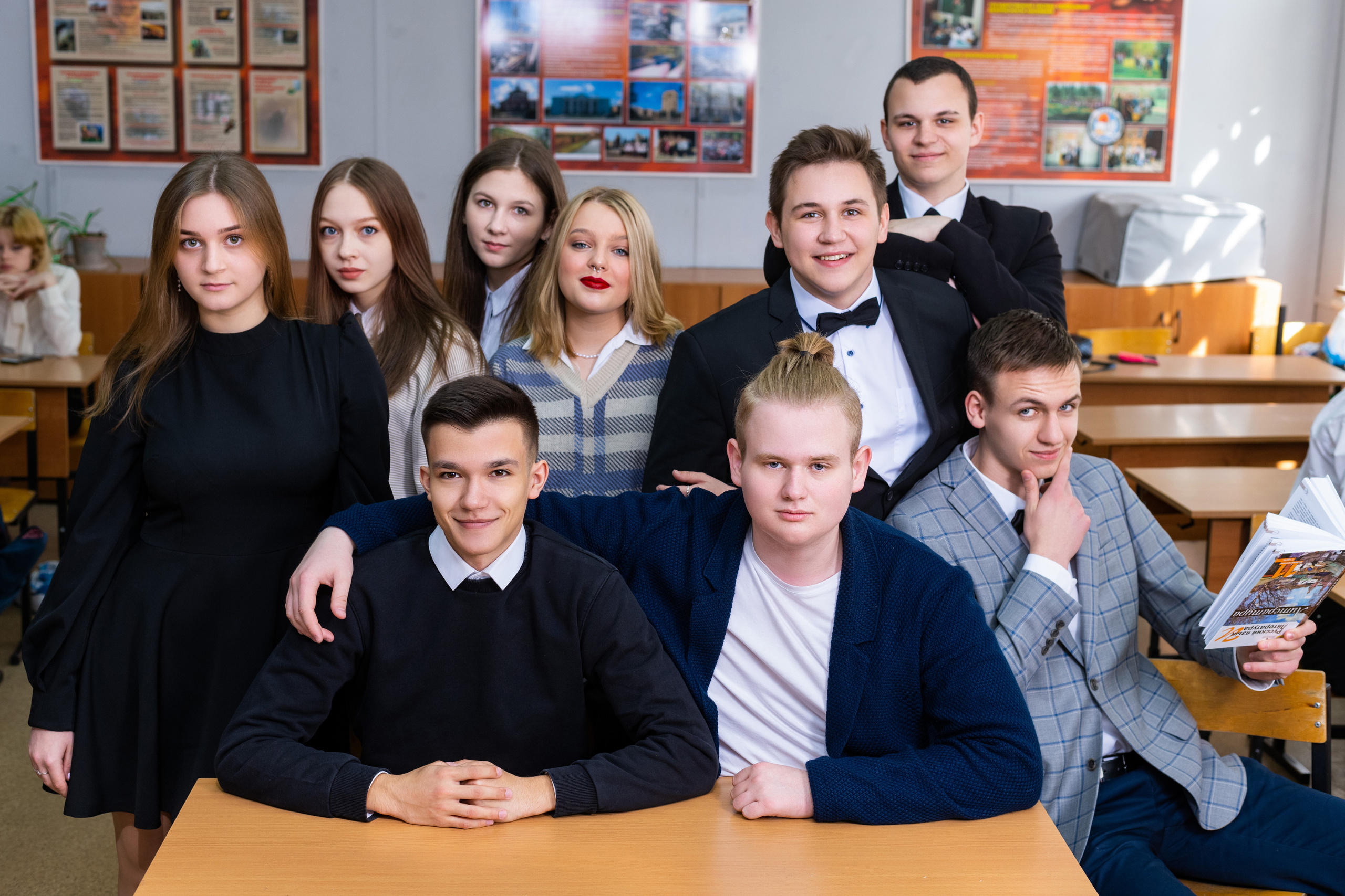 Лицей Климовска 11 класс. Выпускные альбомы в Подольске Москве и МО