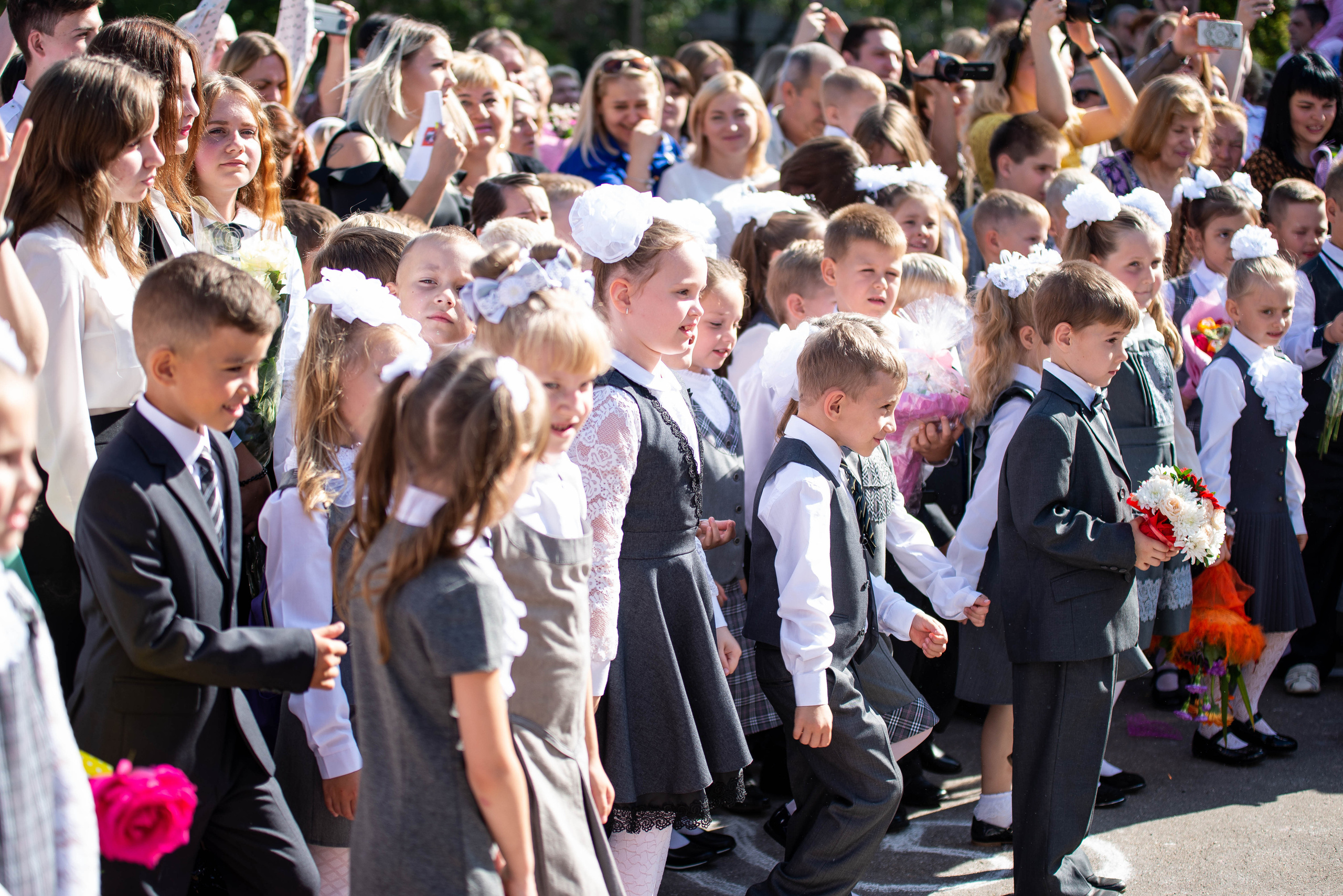 Репортаж 1 сентября. Выпускные альбомы в Подольске Москве и МО