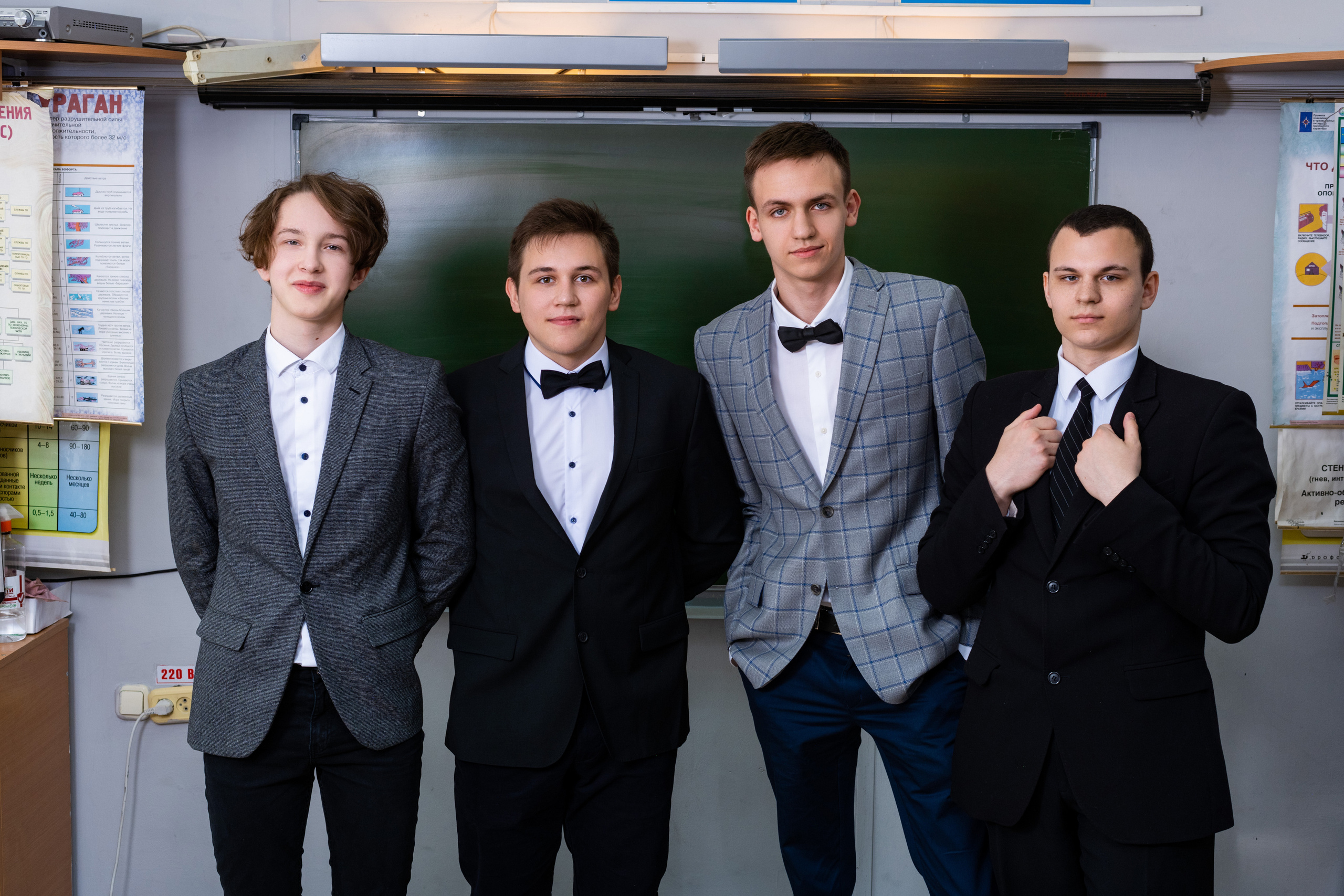 Лицей Климовска 11 класс. Выпускные альбомы в Подольске Москве и МО