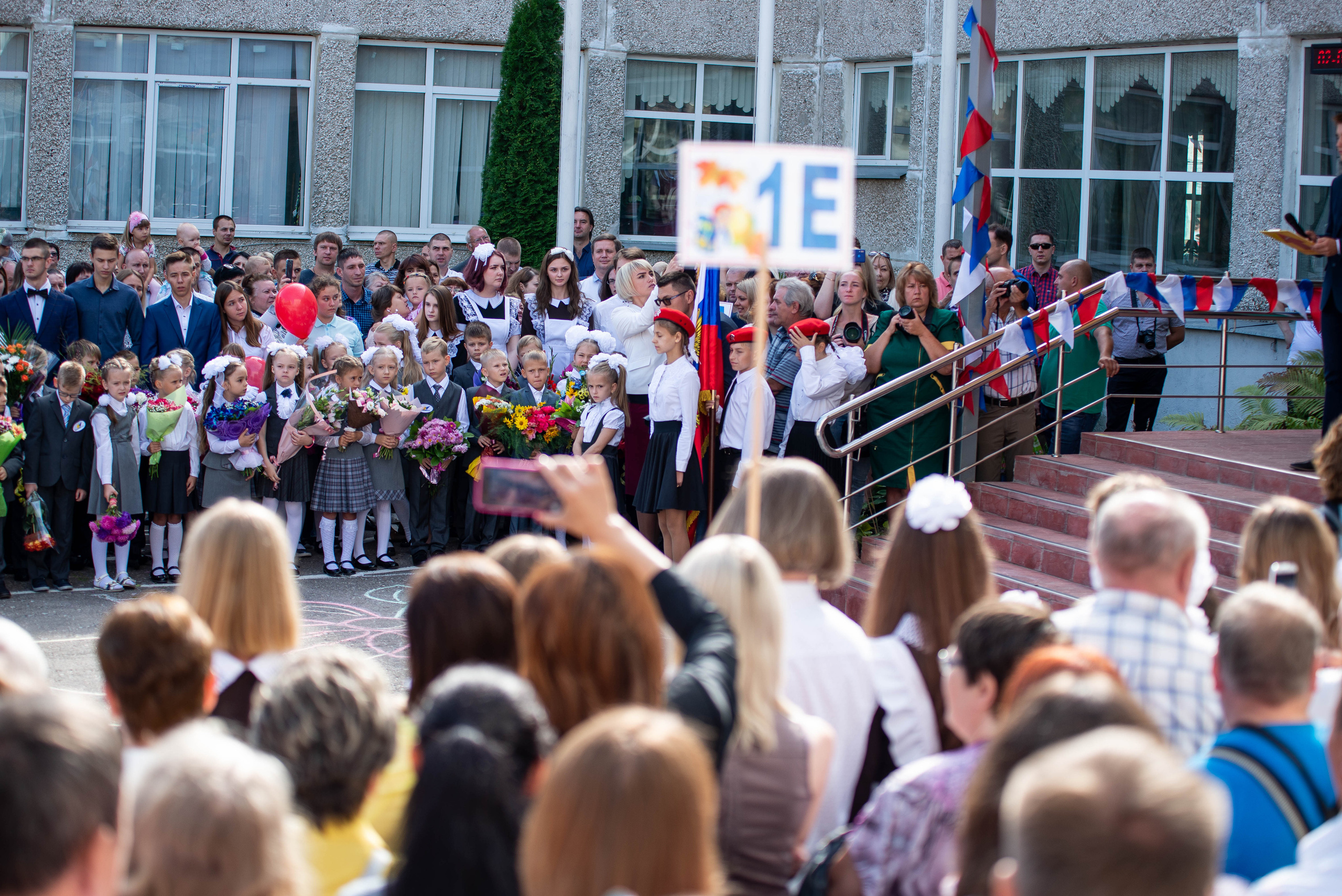 Репортаж 1 сентября. Выпускные альбомы в Подольске Москве и МО