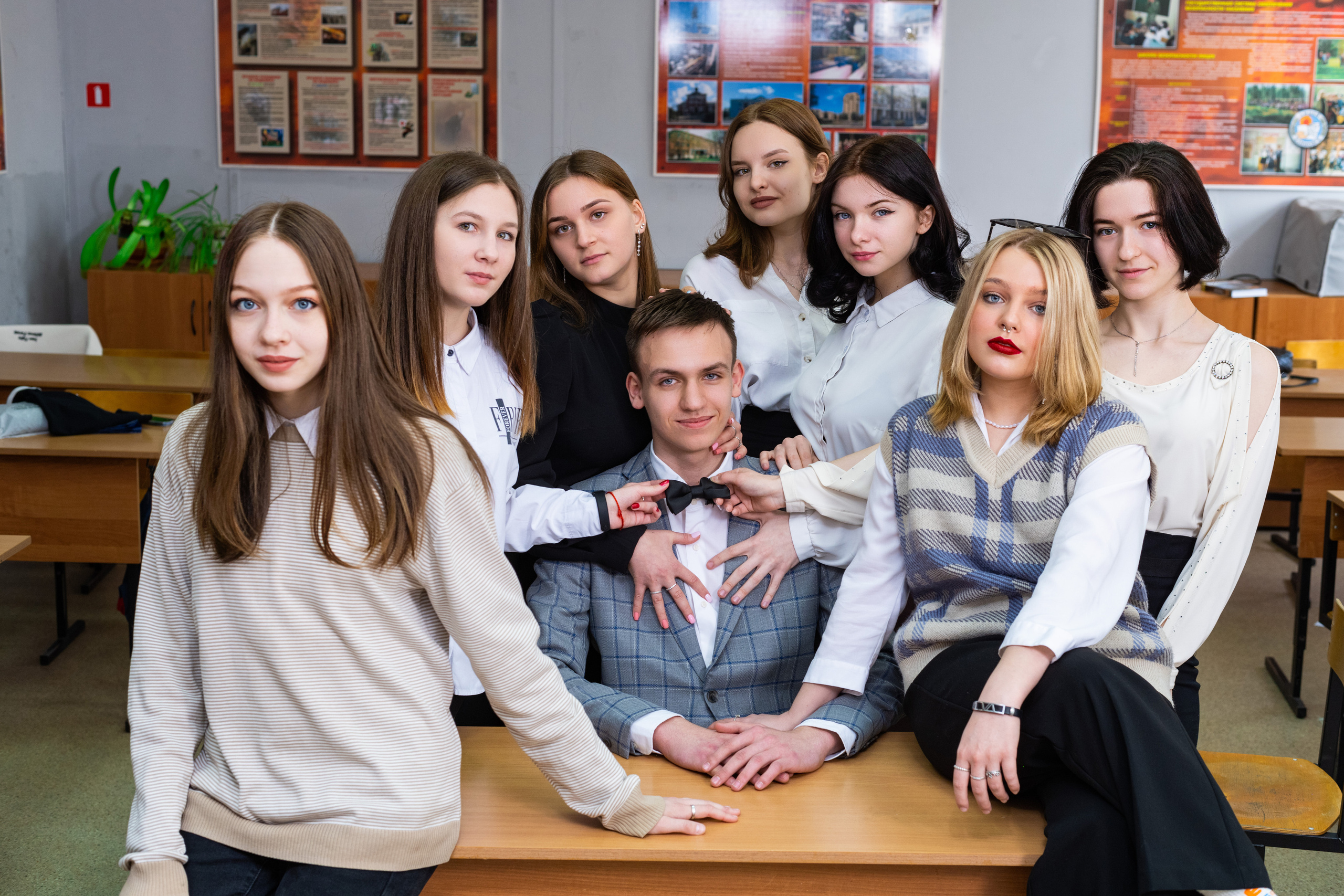 Лицей Климовска 11 класс. Выпускные альбомы в Подольске Москве и МО