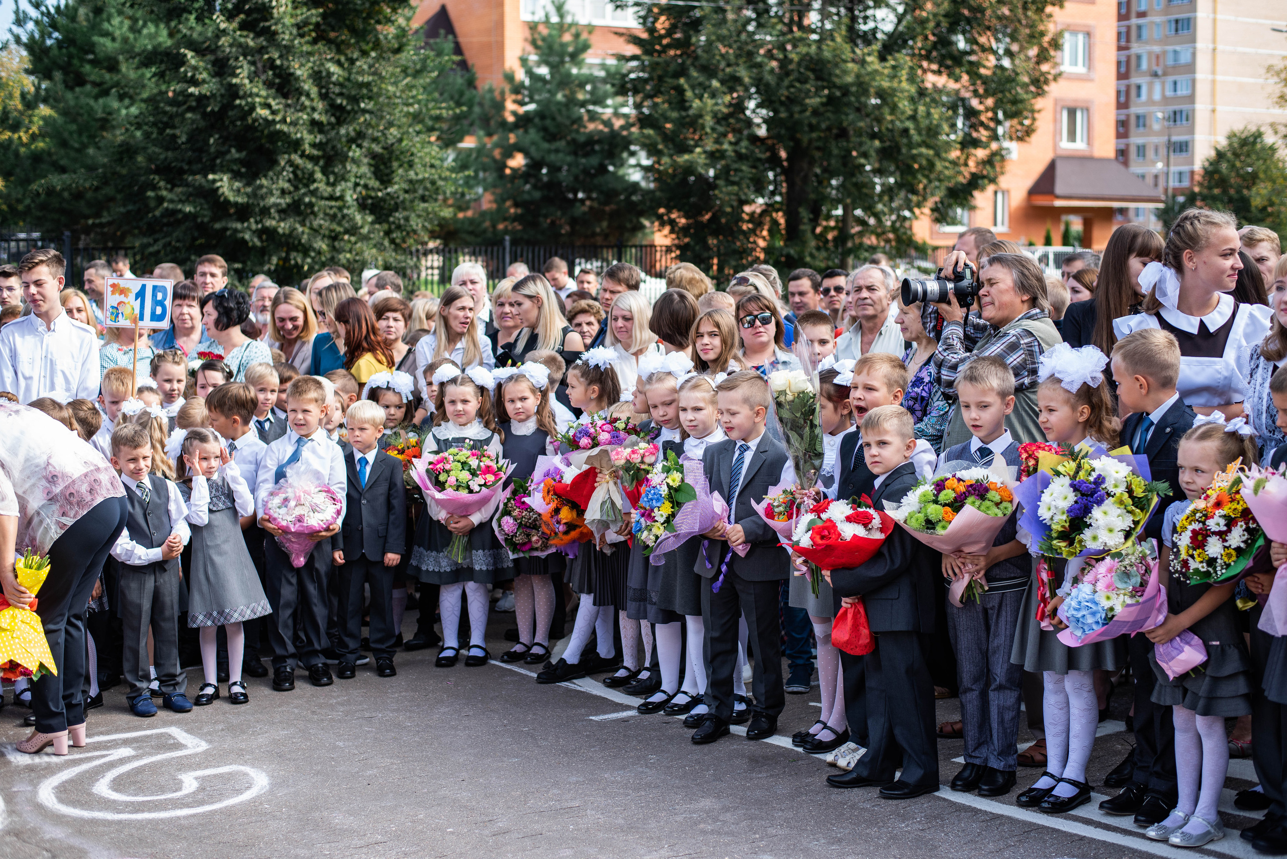 Репортаж 1 сентября. Выпускные альбомы в Подольске Москве и МО