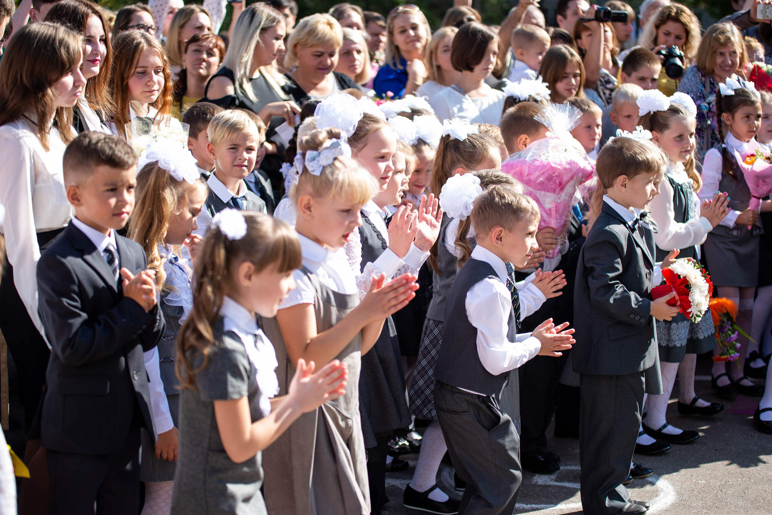 Репортаж 1 сентября. Выпускные альбомы в Подольске Москве и МО