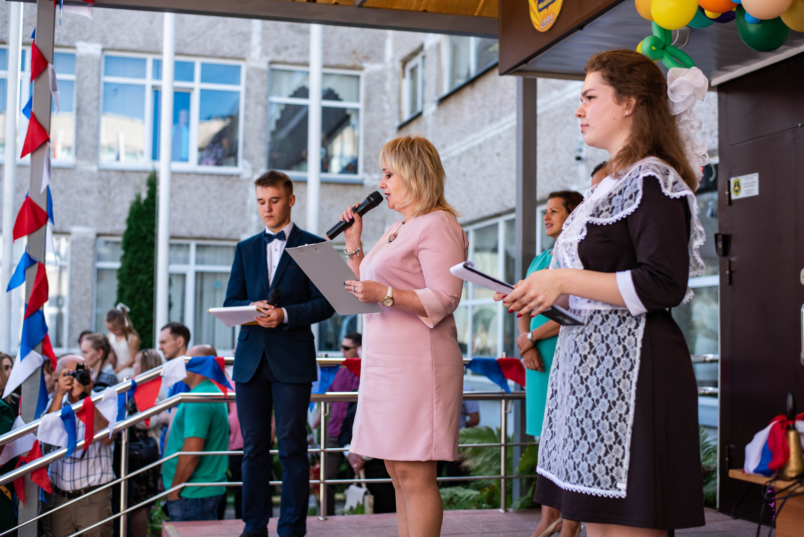 Репортаж 1 сентября. Выпускные альбомы в Подольске Москве и МО