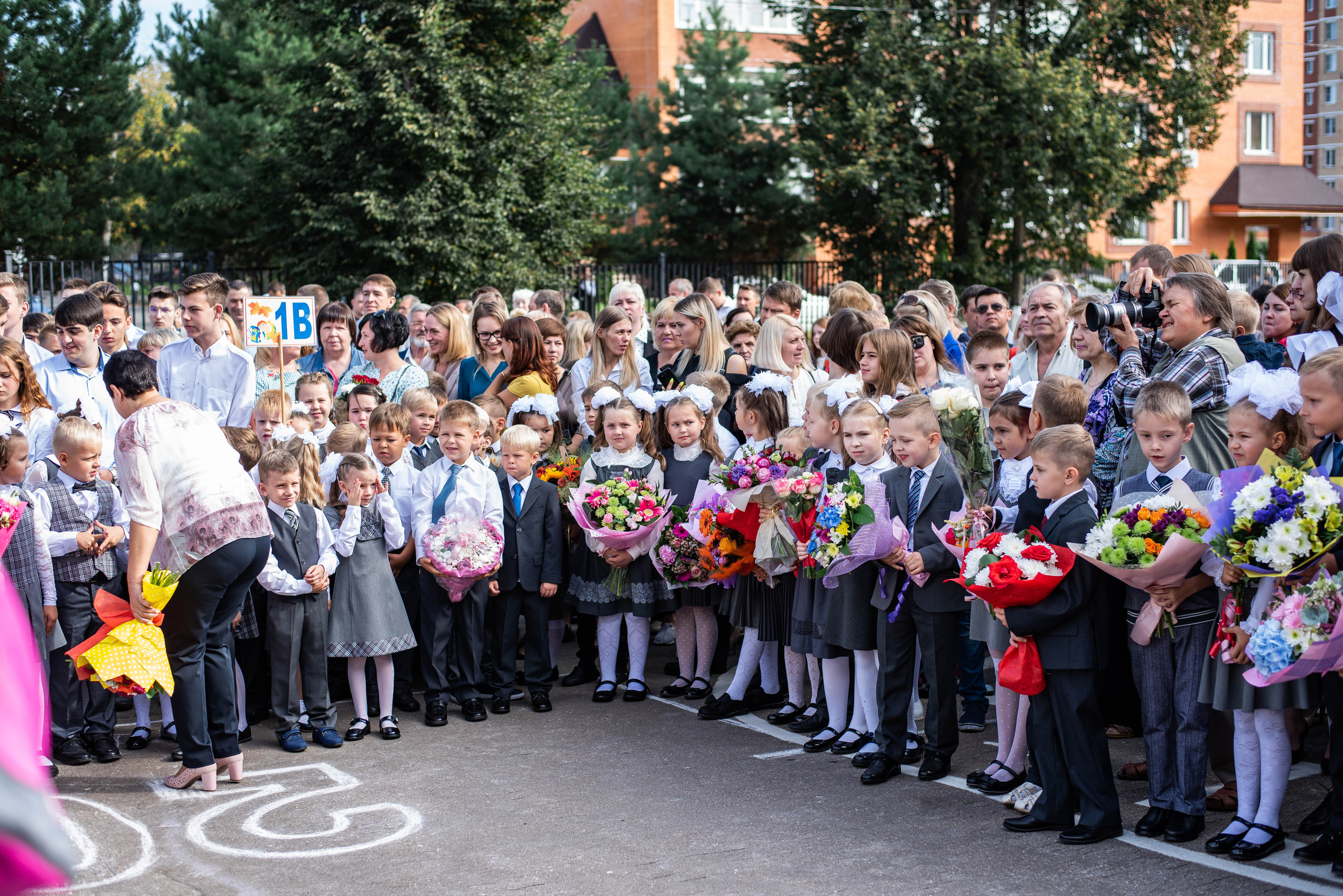Репортаж 1 сентября. Выпускные альбомы в Подольске Москве и МО