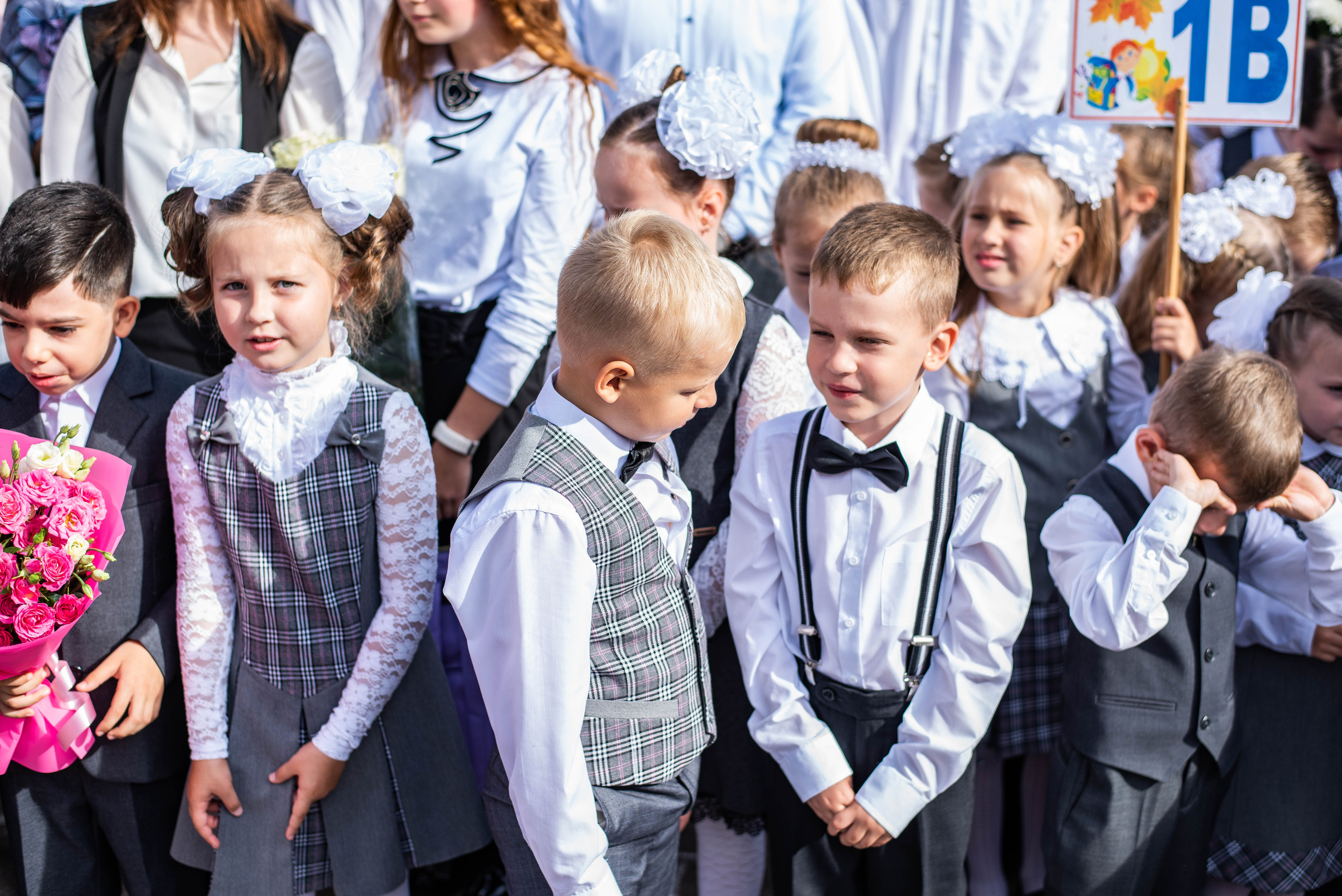 Репортаж 1 сентября. Выпускные альбомы в Подольске Москве и МО