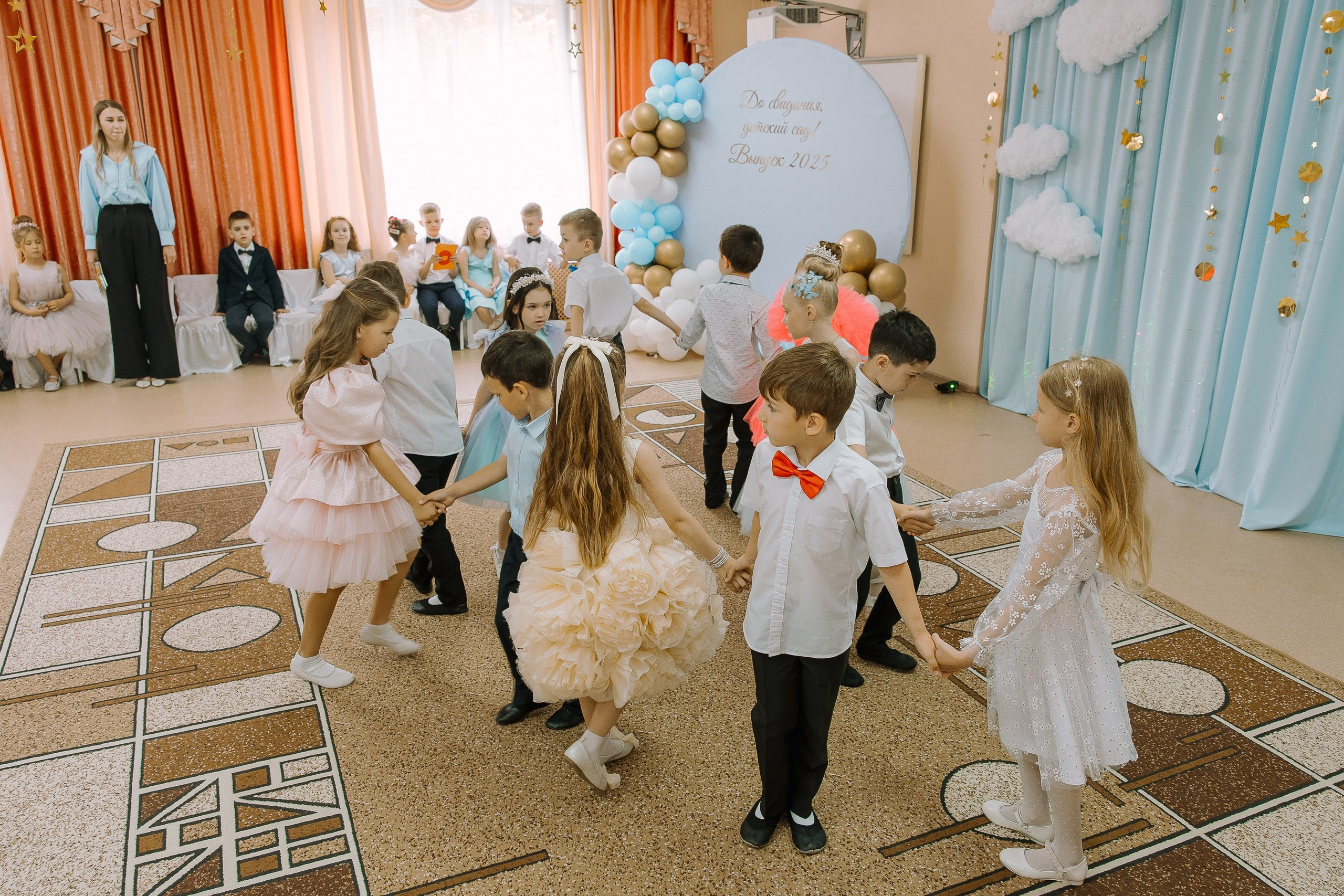 Выпускной в ДС -29. Выпускные альбомы Натальи Бутко: Новороссийск, Анапа, Геленджик