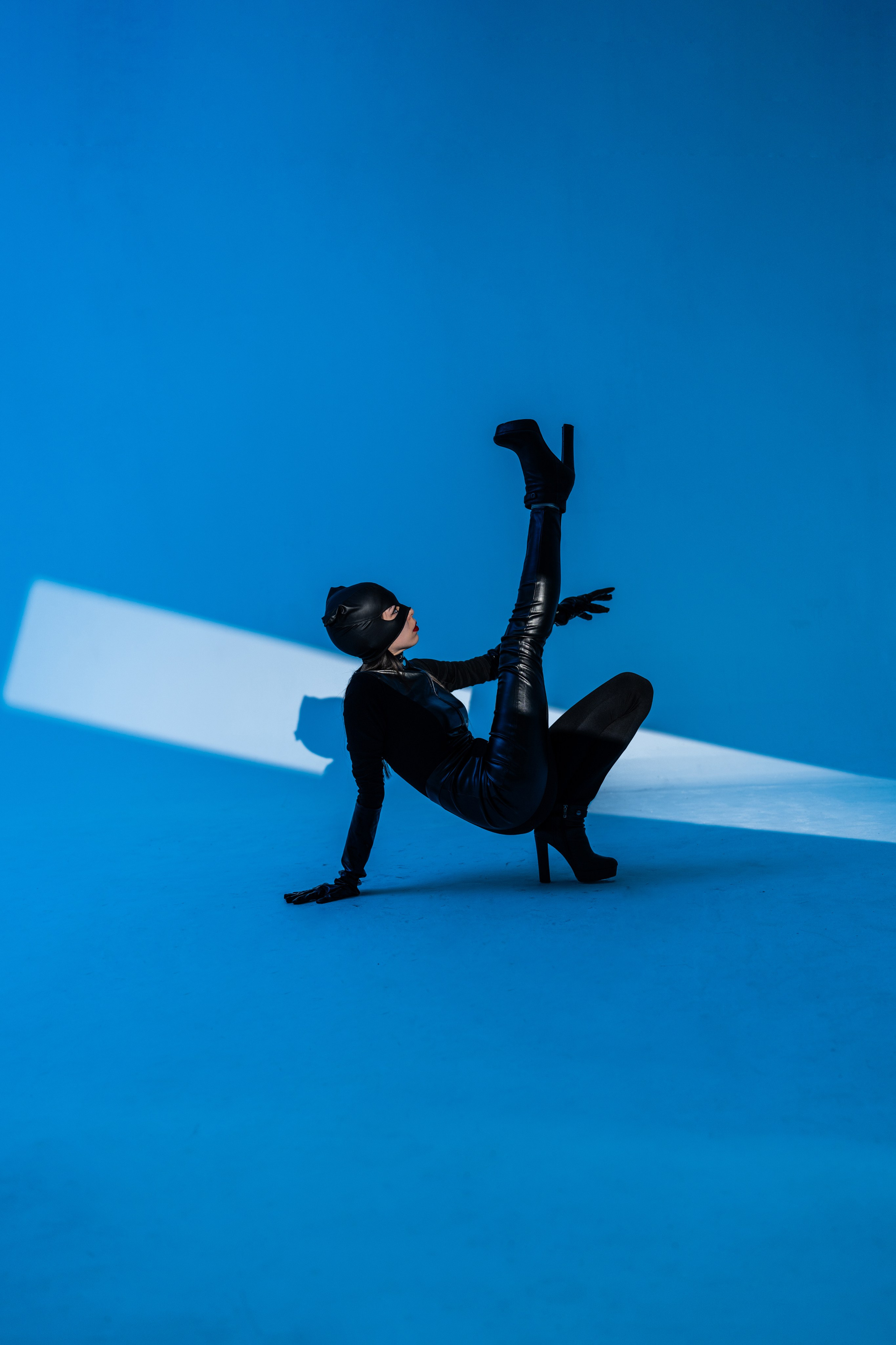 Женщина кошка. Модель Камилла. Свадебный и индивидуальный фотограф Аля Мамакова