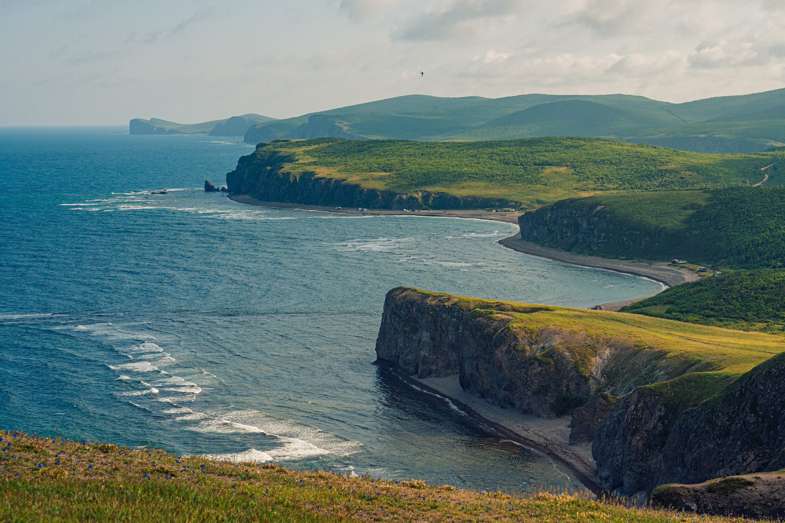 Бухта Дубовая. Иван Зайцев (IZIART) — создание культурного кода через фото и видео