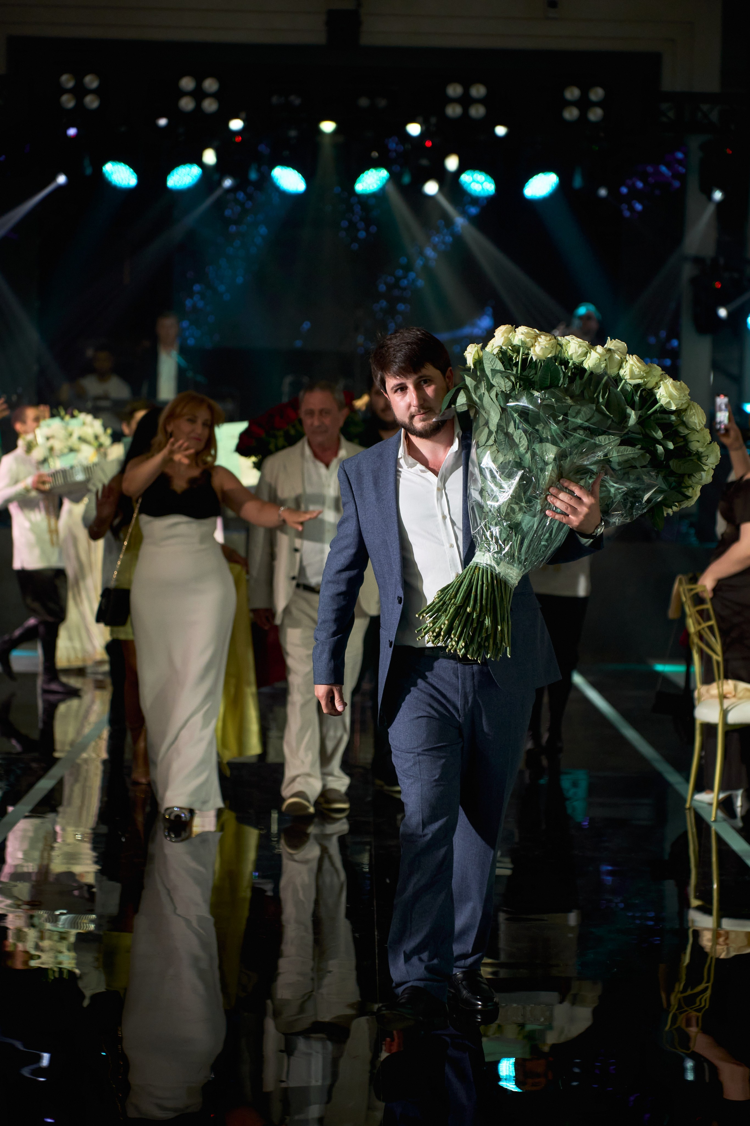 Красивое сватовство со звездами в Сид Холе в Пятигорске! ТВИНС СТУДИО. ТВИНС СТУДИО — лучшие свадебные фотографы и видеографы в Краснодаре