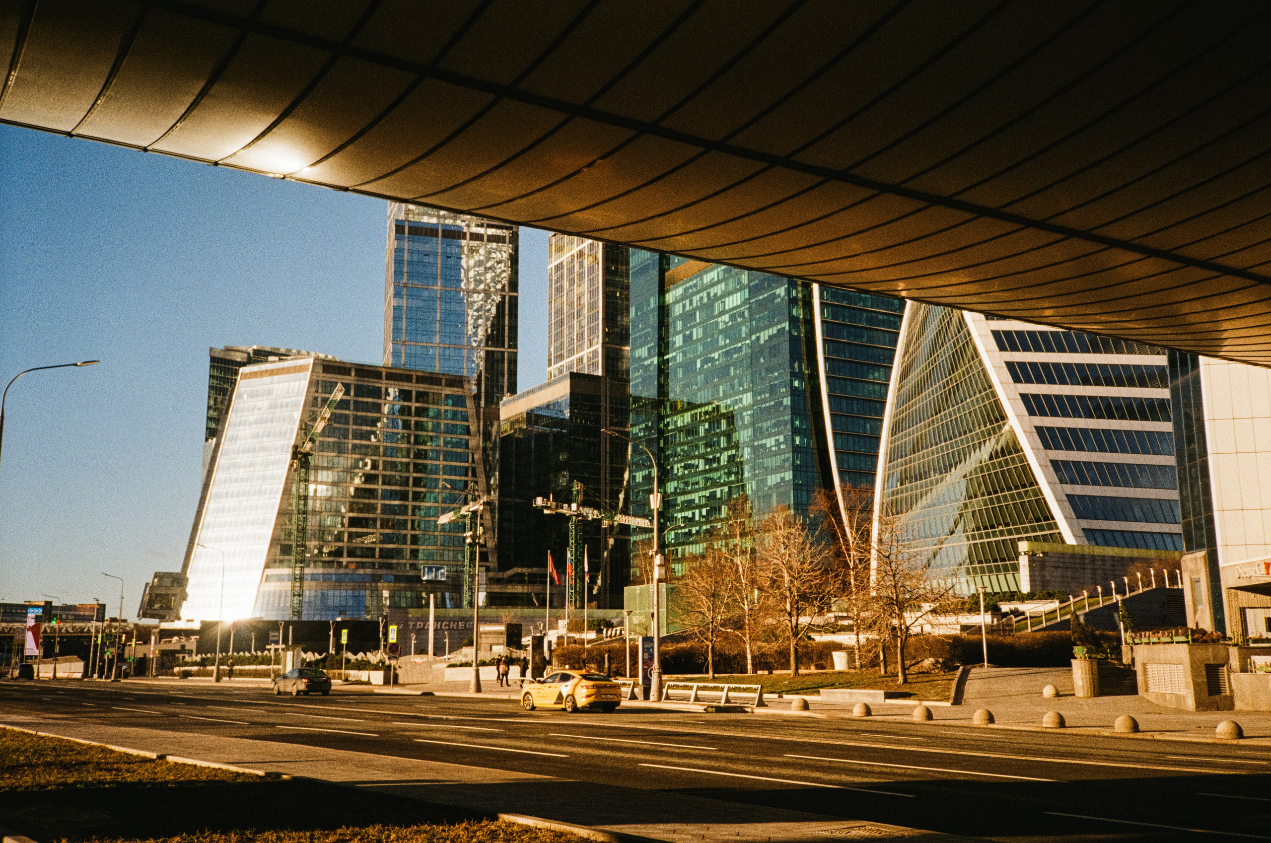 Москва Сити — 19 января 2025 года / Konica Big Mini (black) / Fujifilm C200
