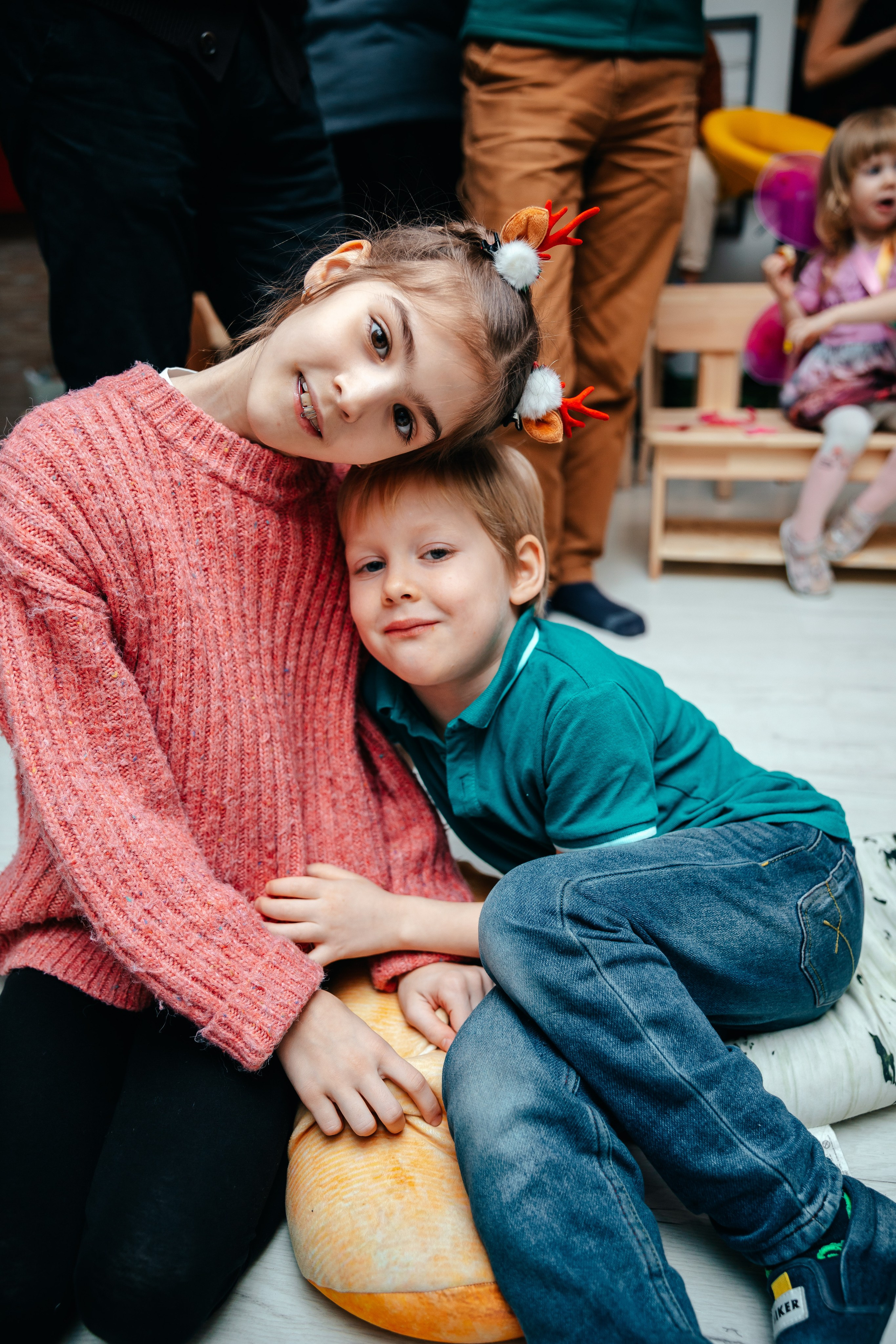 Новогодний утренник в Монтессори-школе. Семейный lifestyle фотограф в Санкт-Петербурге Людмила Пахомова