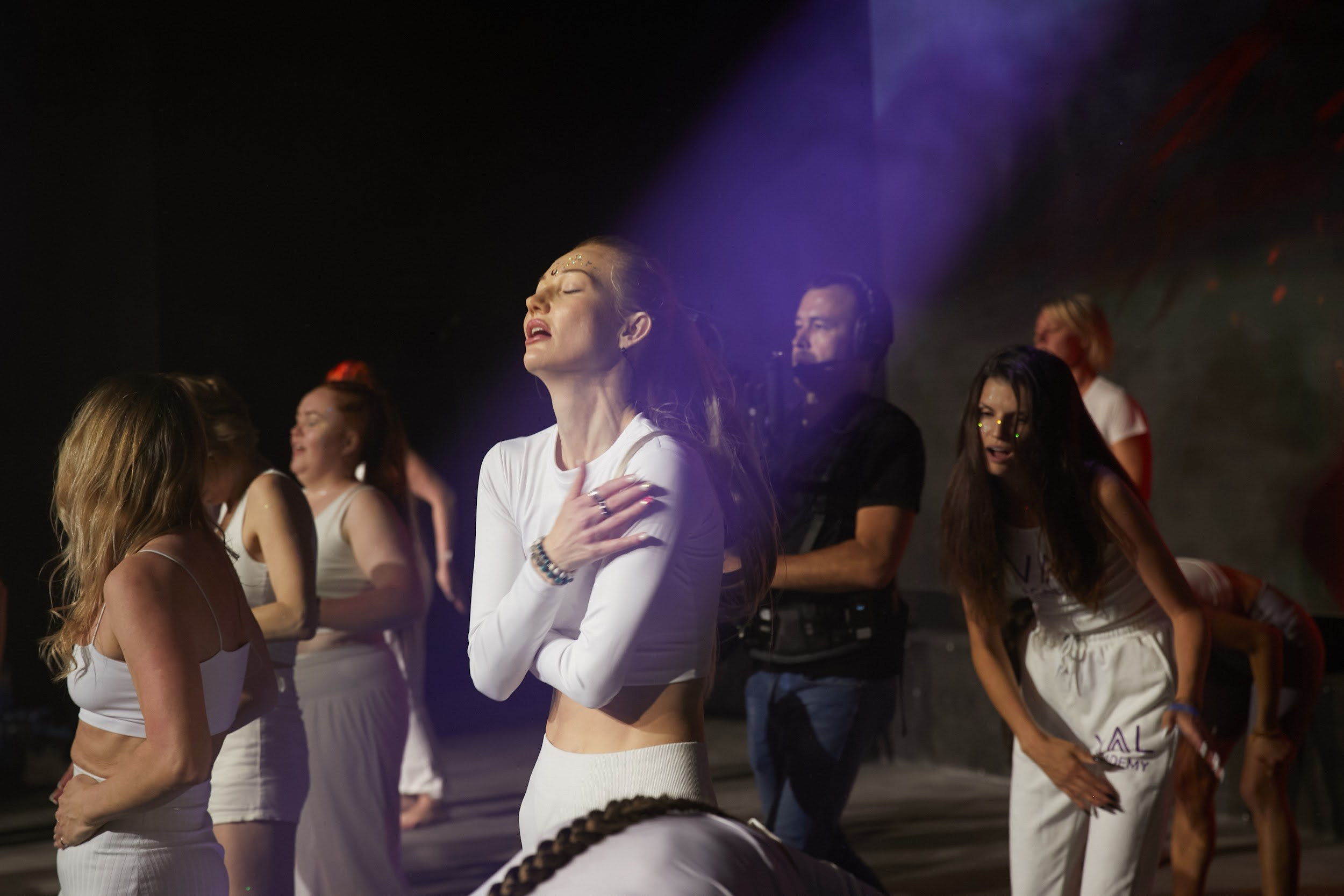 Через хаос — к себе. Крупнейшая в мире динамическая практика. Татьяна Фомичева. Репортажный и светский фотограф в Москве