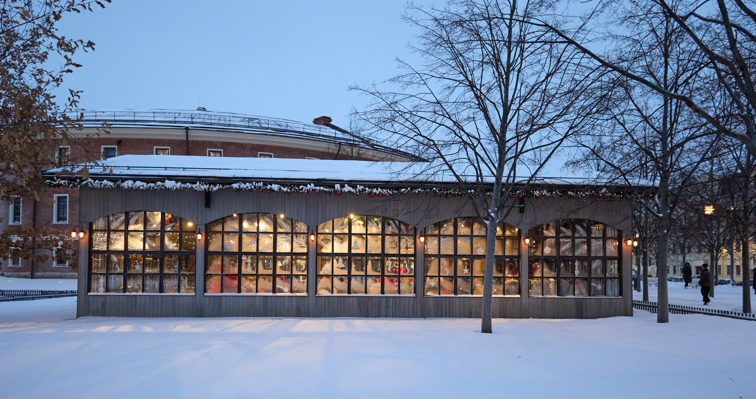 Рождество въ Санктъ-Петербургѣ. Фотографъ Сергѣевъ. Поймать мгновеніе