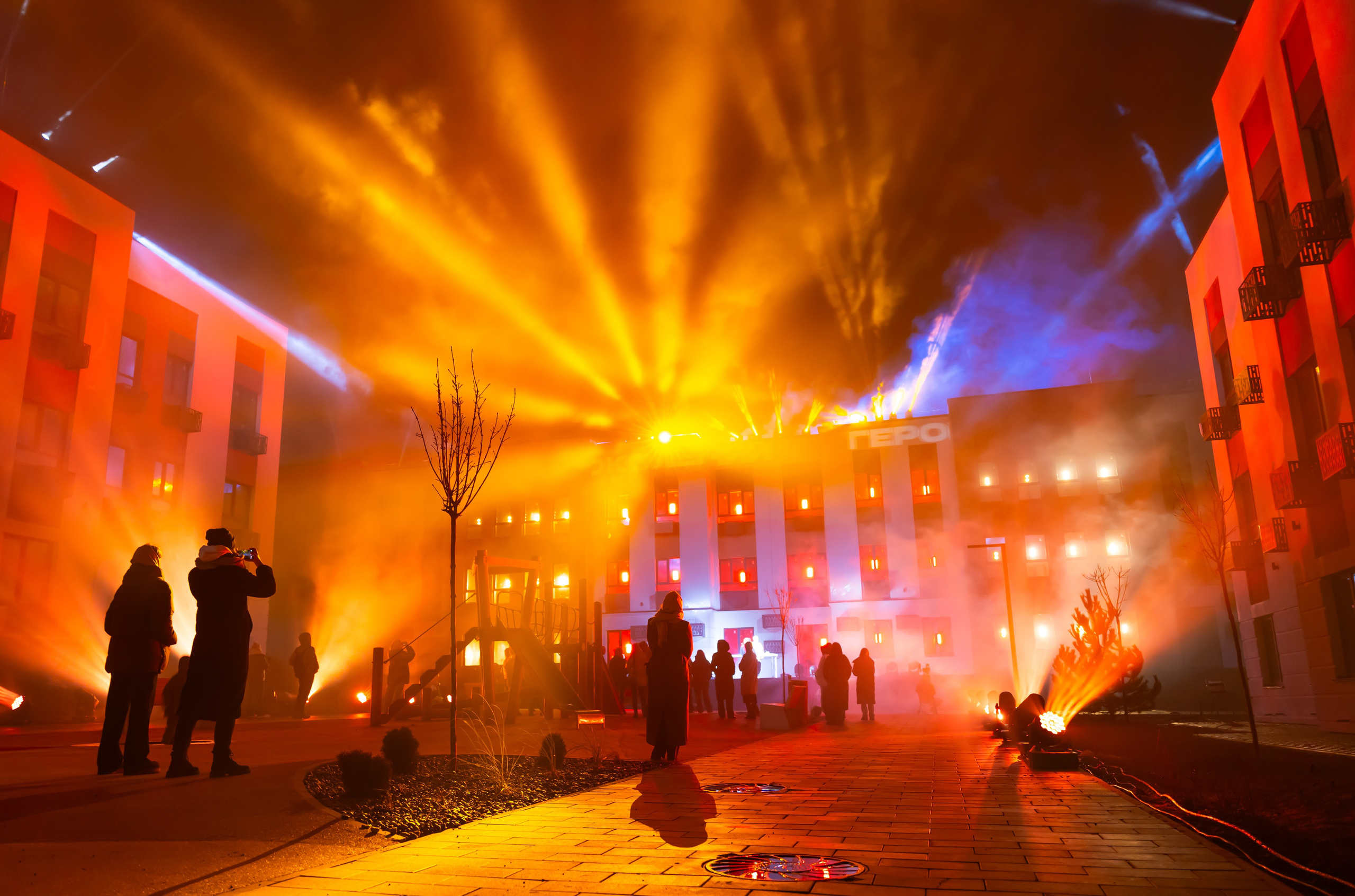 Световое шоу от ЖК «Герои поколений». Свадебный фотограф Виктория Баталина