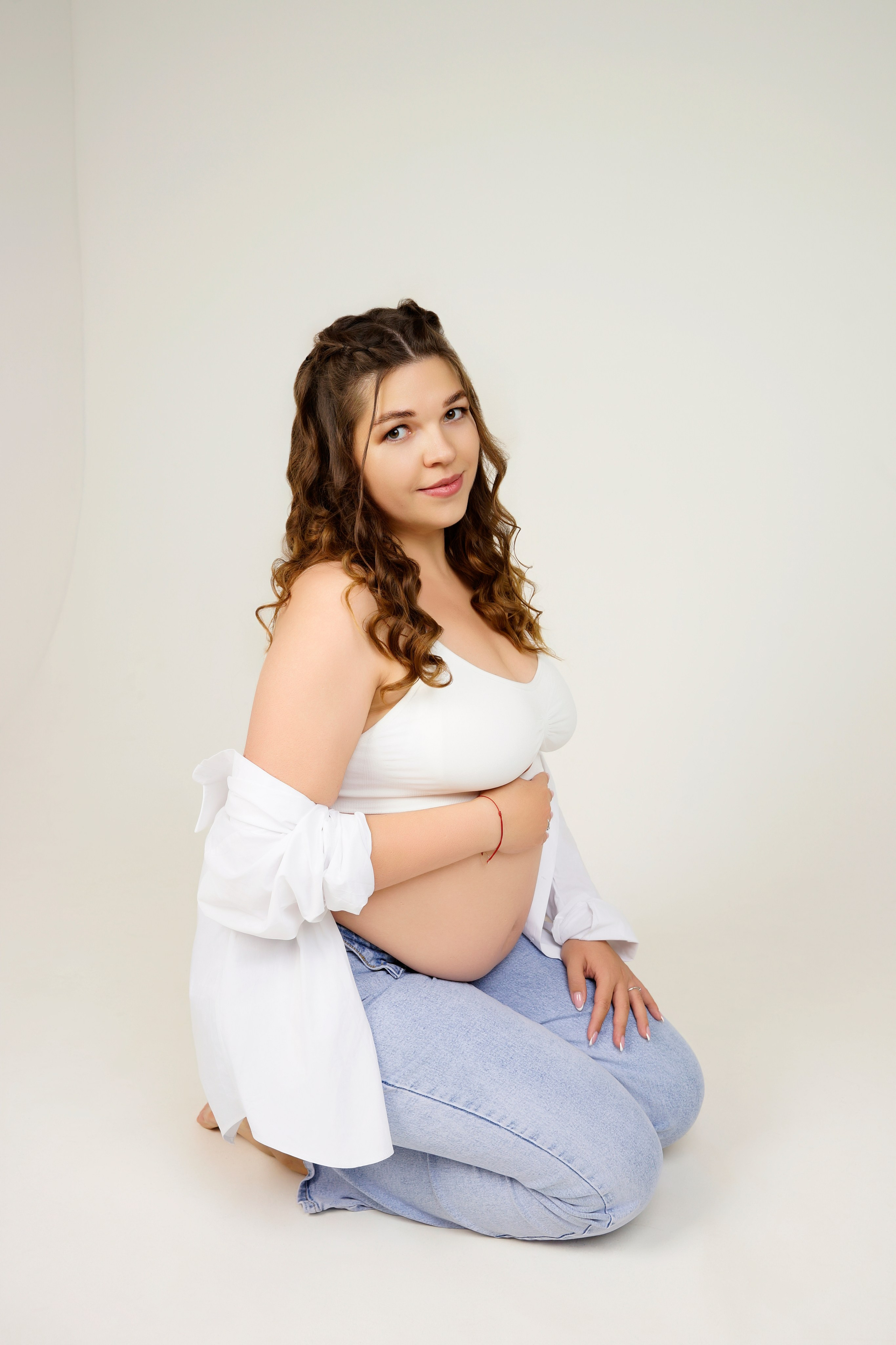 Съёмка беременности в моей фотостудии «НЕБО». Женский фотограф в Химках Алёна Ленёва
