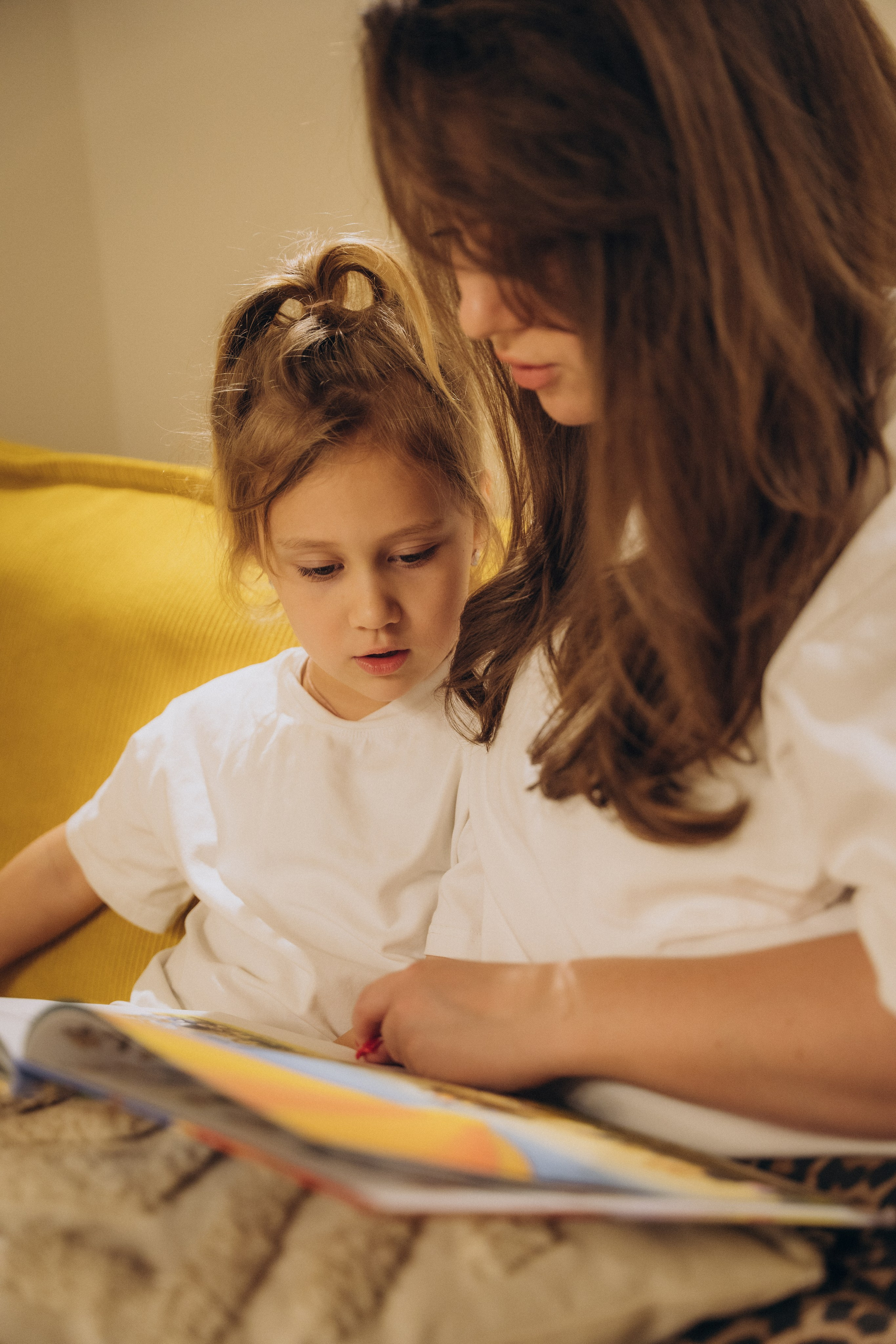 Маша с дочкой Машей (домашняя съемка). Аплас Анастасия