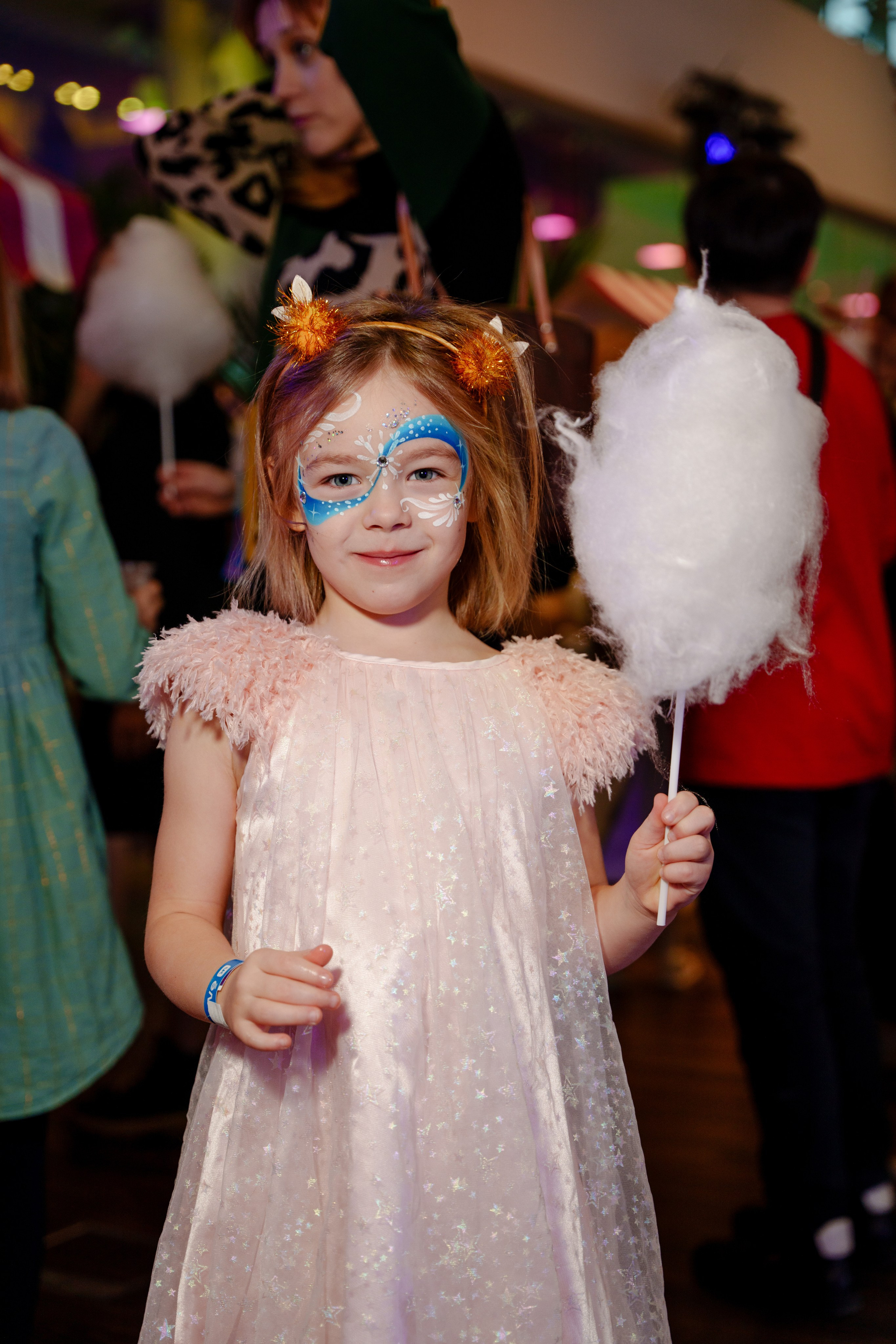 Репортажный фотограф VK Елка. Репортажный фотограф Москва Сергей Дружинин