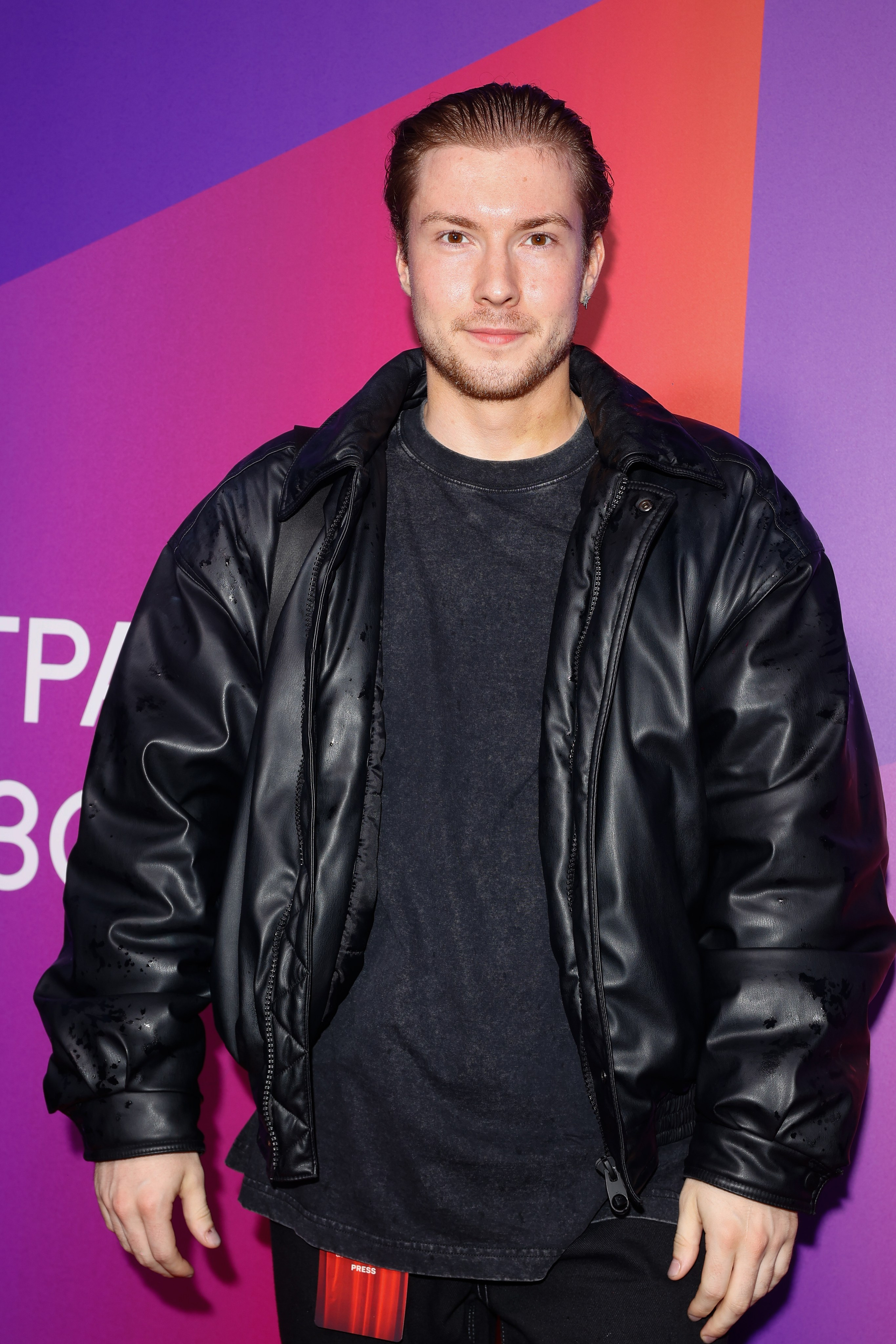 ТЕАТРАЛЬНАЯ ЗОНА | СТРЕЛКА | KION. Nikolskayasecular