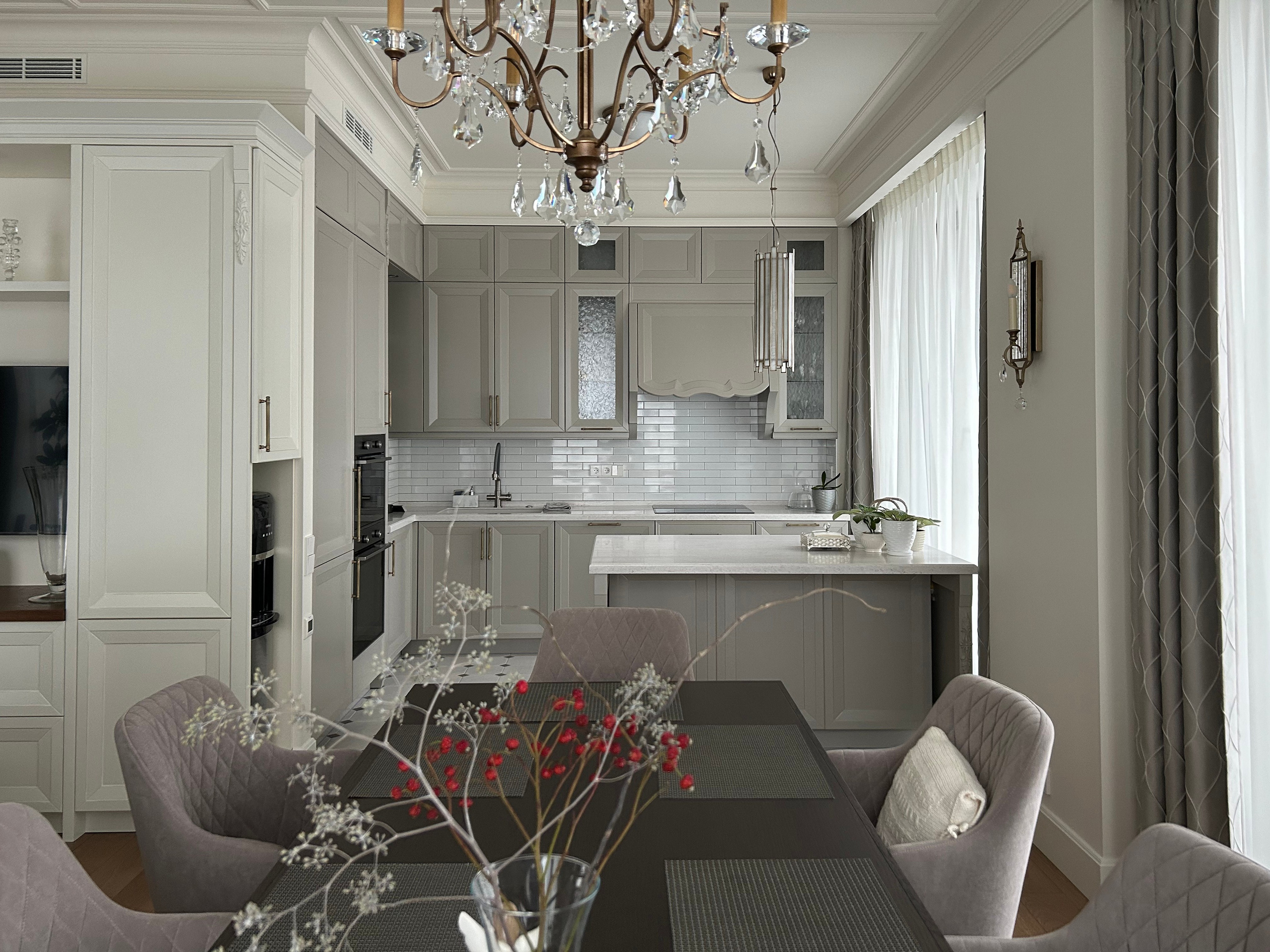 Дизайн интерьера 4-комнатной квартиры в стиле неоклассика в Москве ЖК Прайм парк. Ольга Саакян Ι Дизайн интерьера в Москве: планировка, подбор отделочных материалов, чертежи для строителей и надзор за ремонтом квартиры