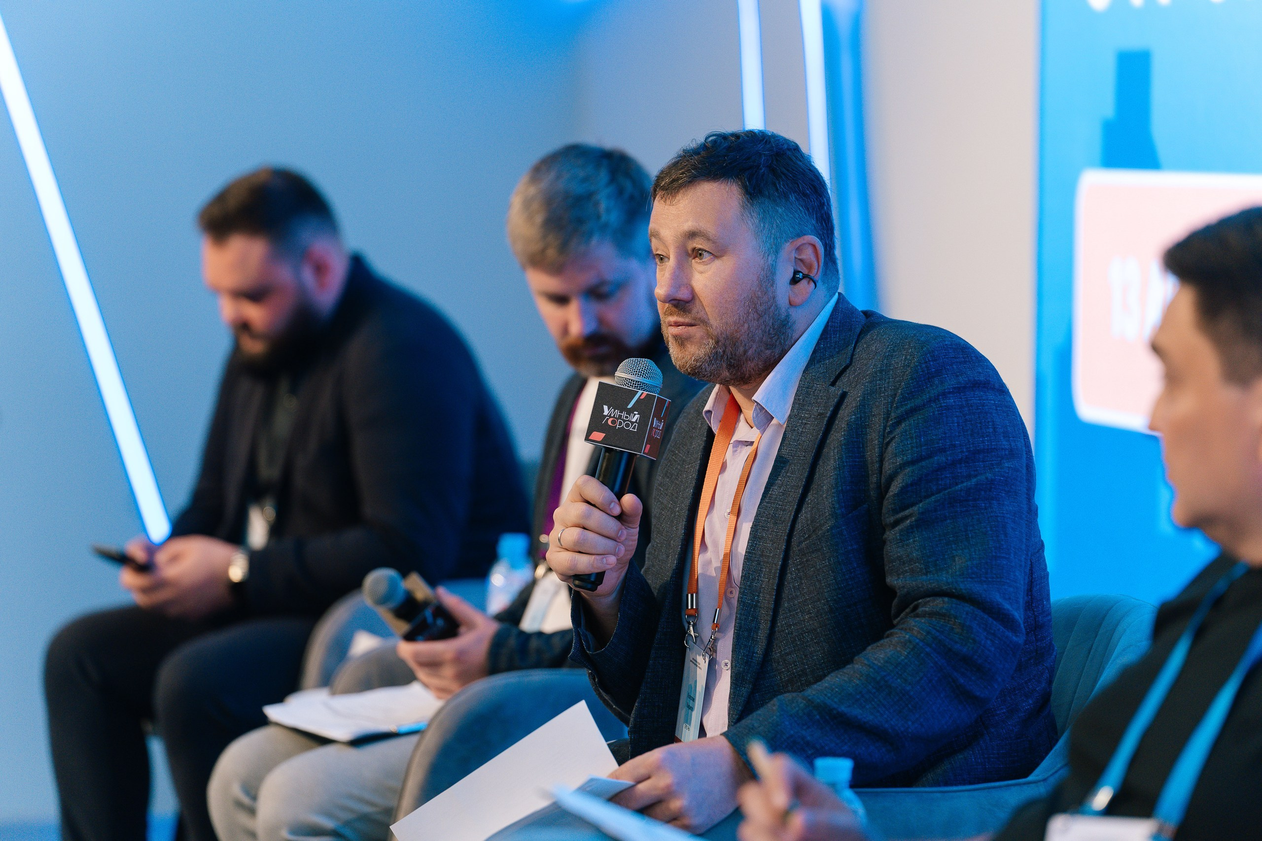 Репортажной фотосъемки на конференции на ВДНХ павильон Умный город