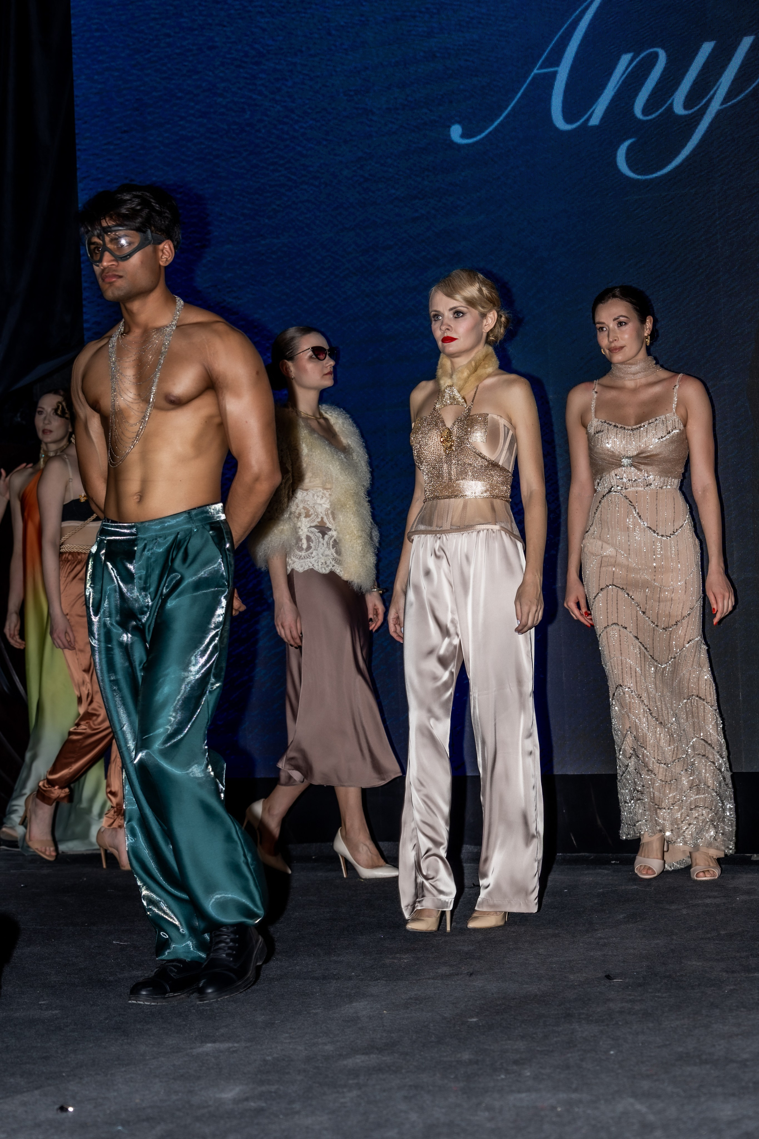 Модный показ Бренд AnyAmo на Модной волне. Студия фото, видеографии и мультимедийного дизайна в Москве Multi Frame Studio