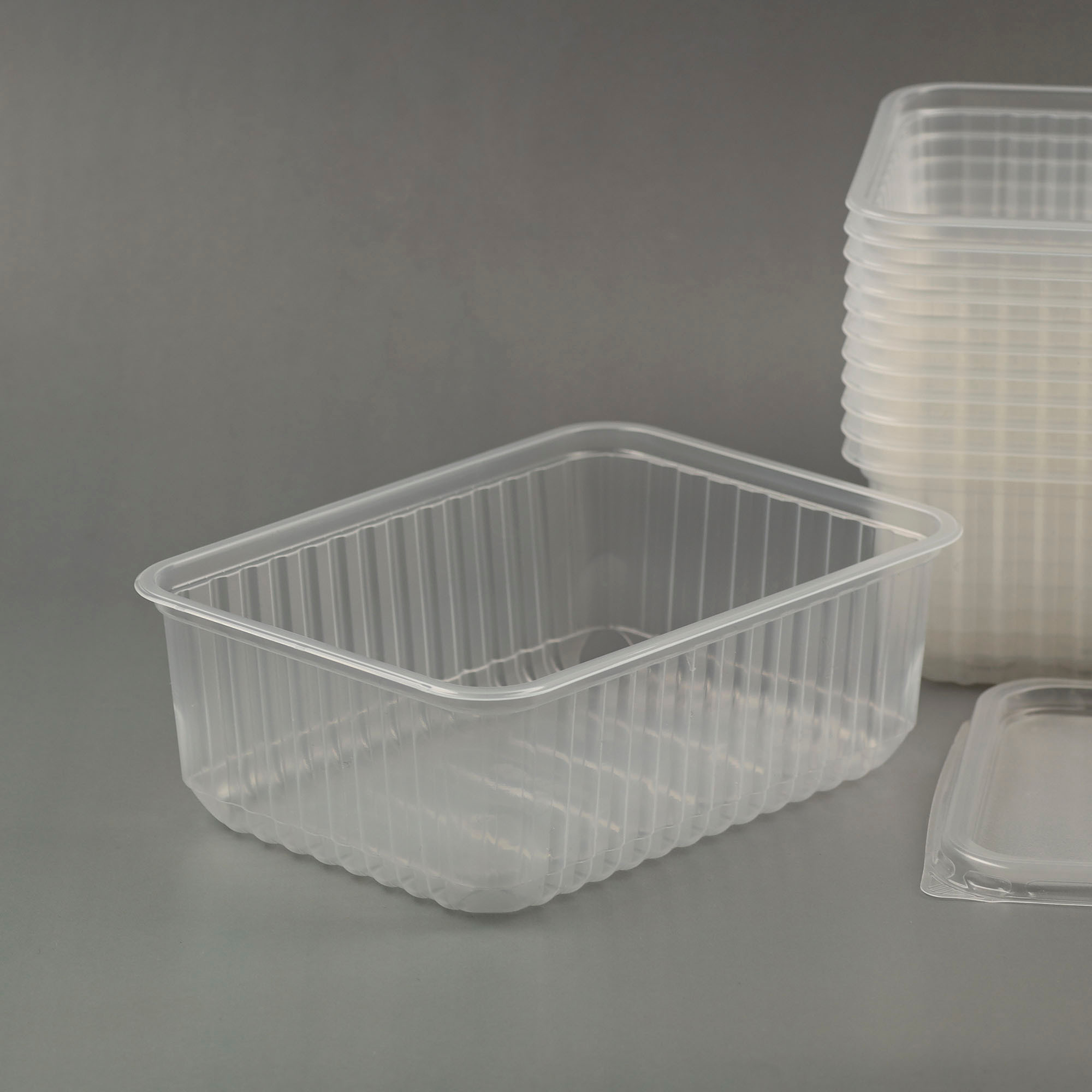 Одноразовые пластиковые контейнеры. Рекламный фотограф в Санкт-Петербурге Петр Дорошенко