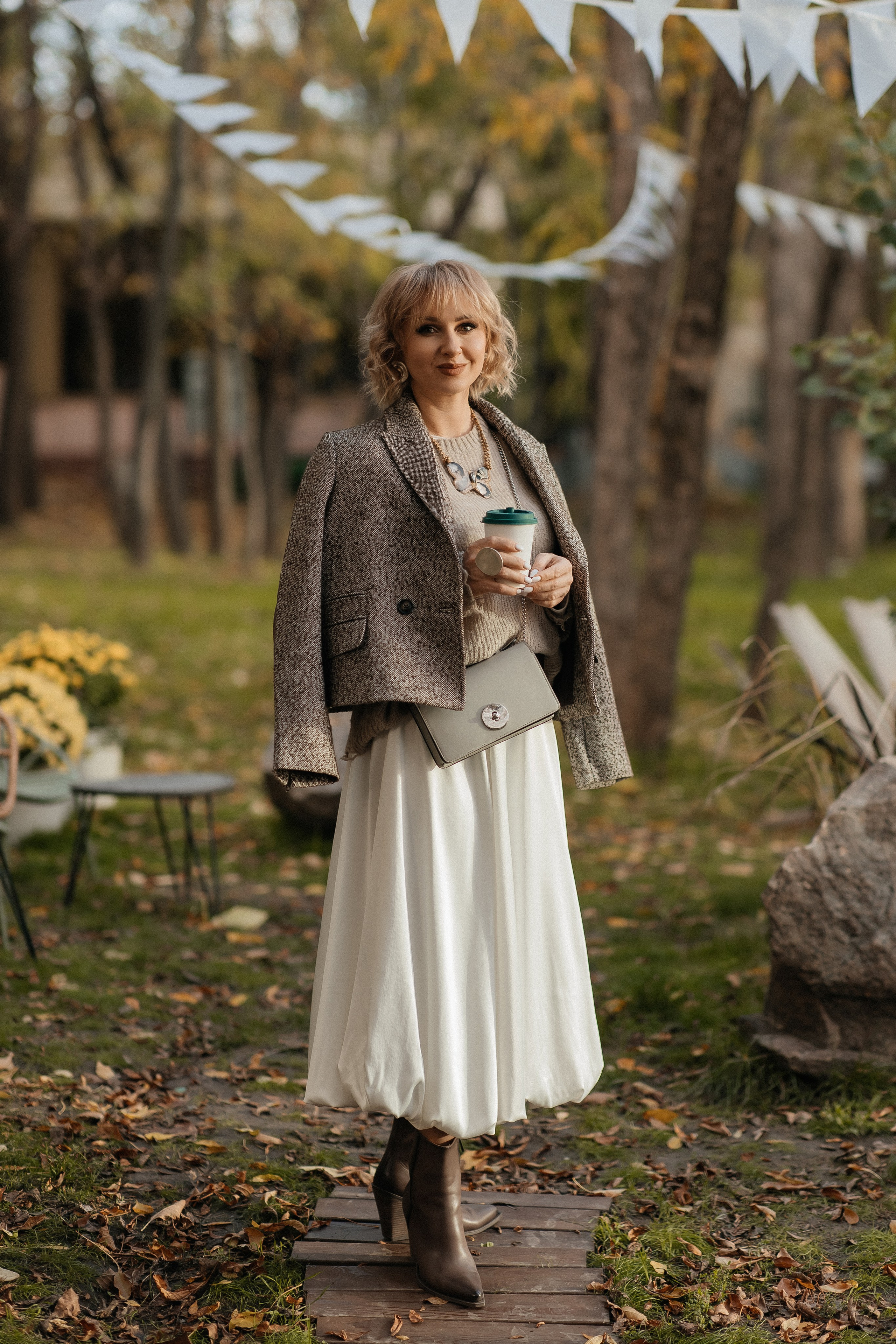 Маша и осень