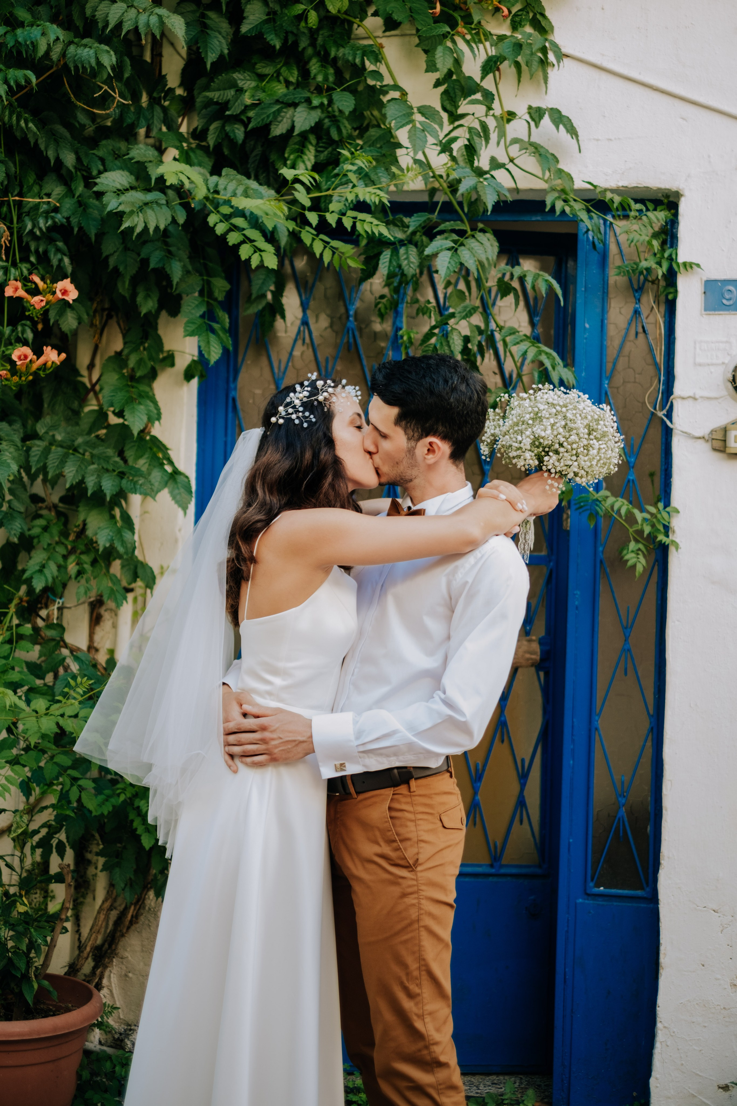 История Лари и Ланы