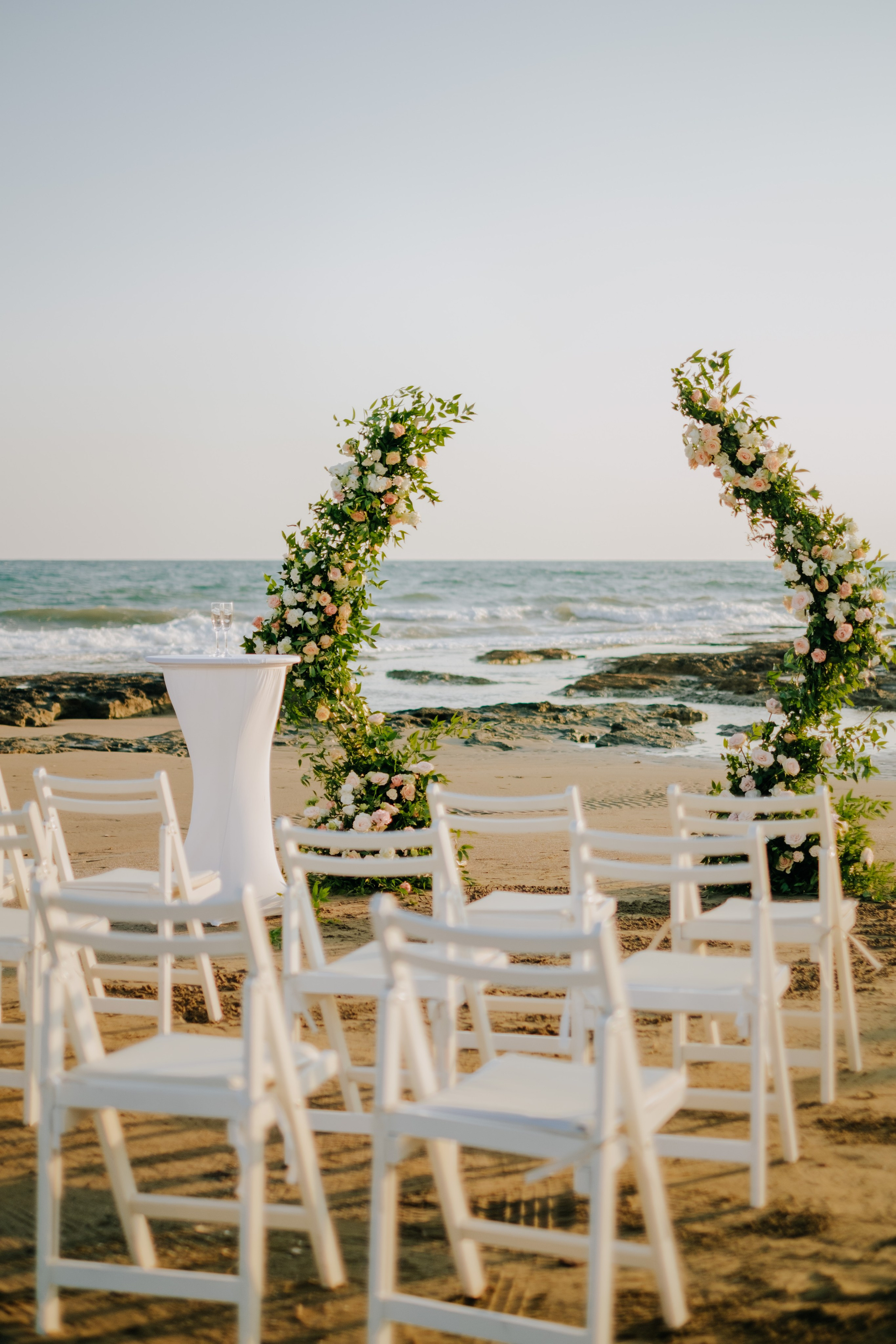 История Элины и Амира