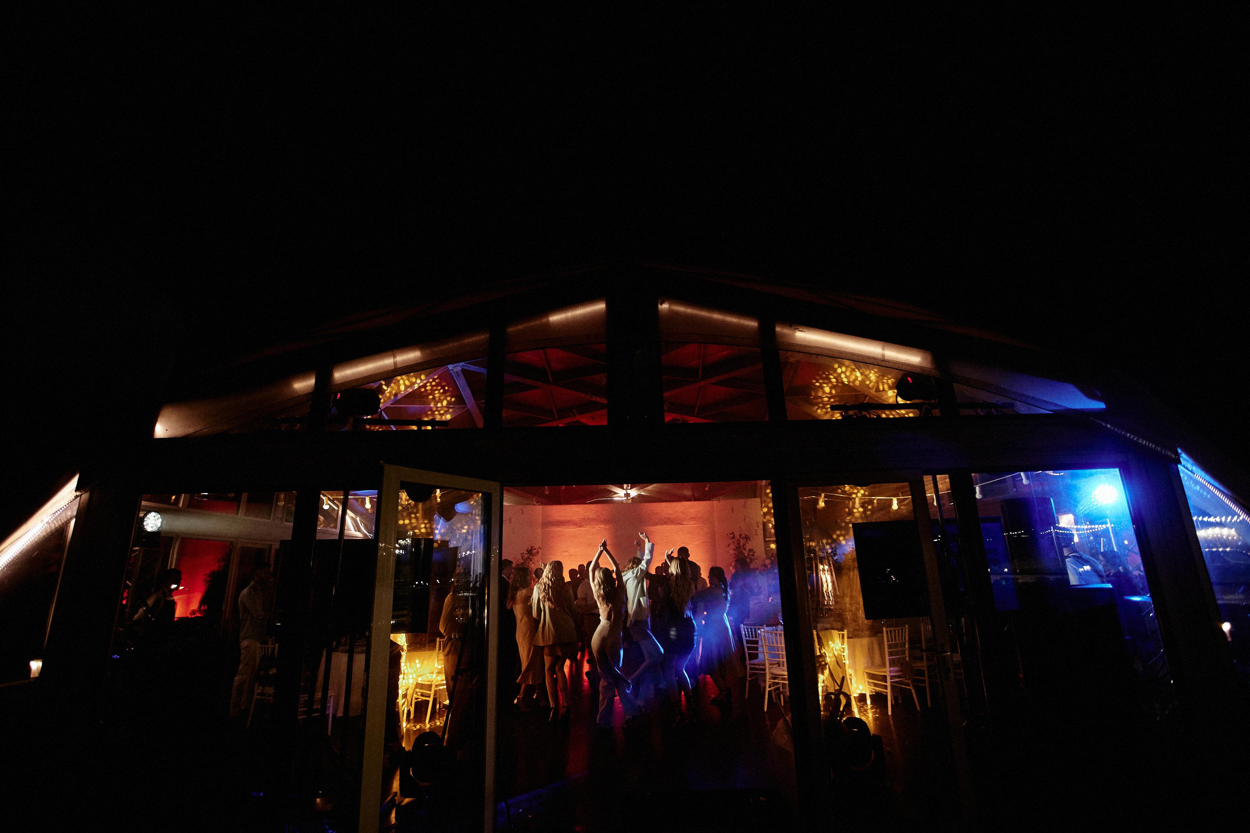 SHOW MUST GO ON. Дмитрий Мазуркевич: Профессиональный Репортажный Фотограф