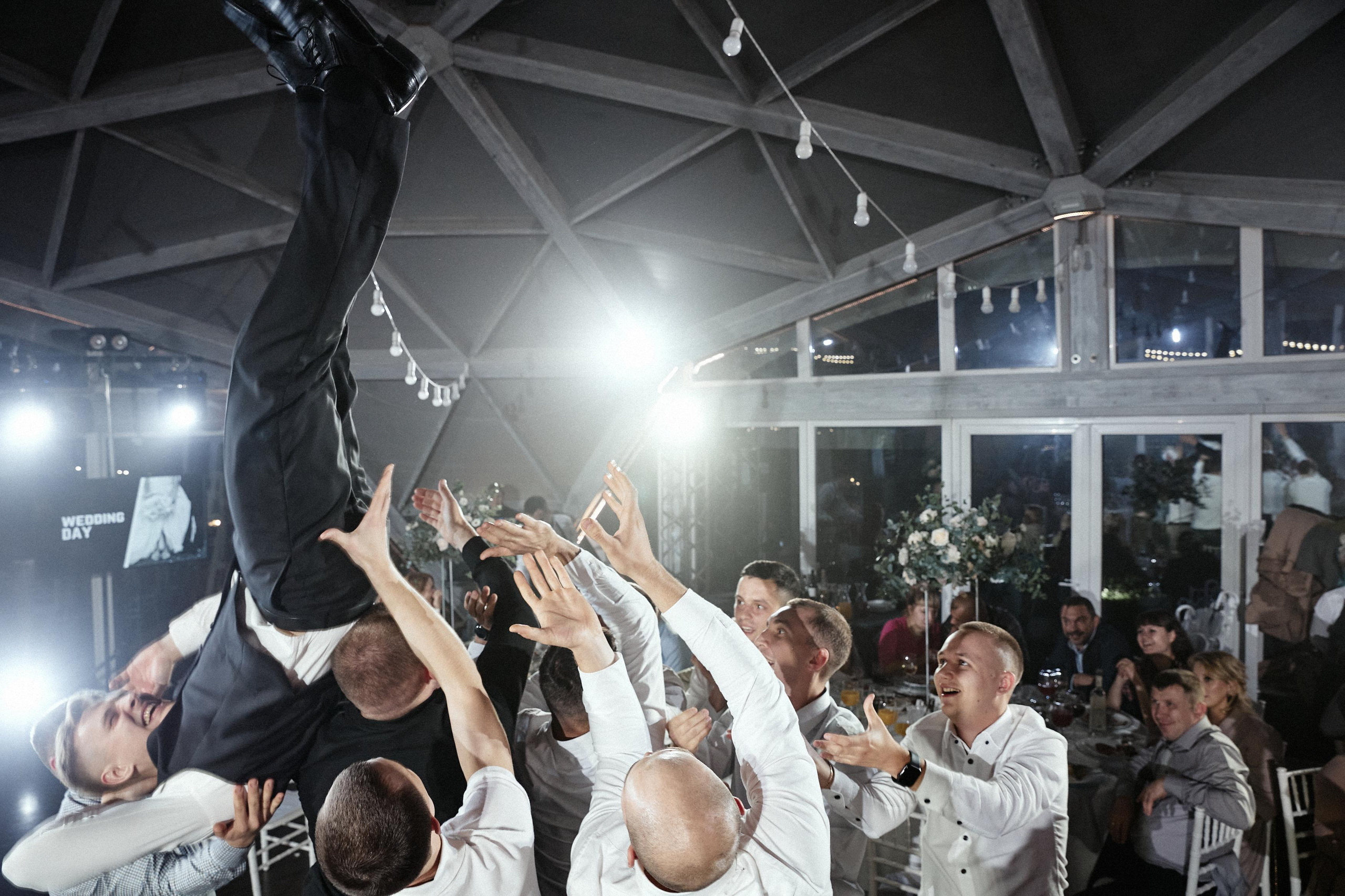 SHOW MUST GO ON. Дмитрий Мазуркевич: Профессиональный Репортажный Фотограф